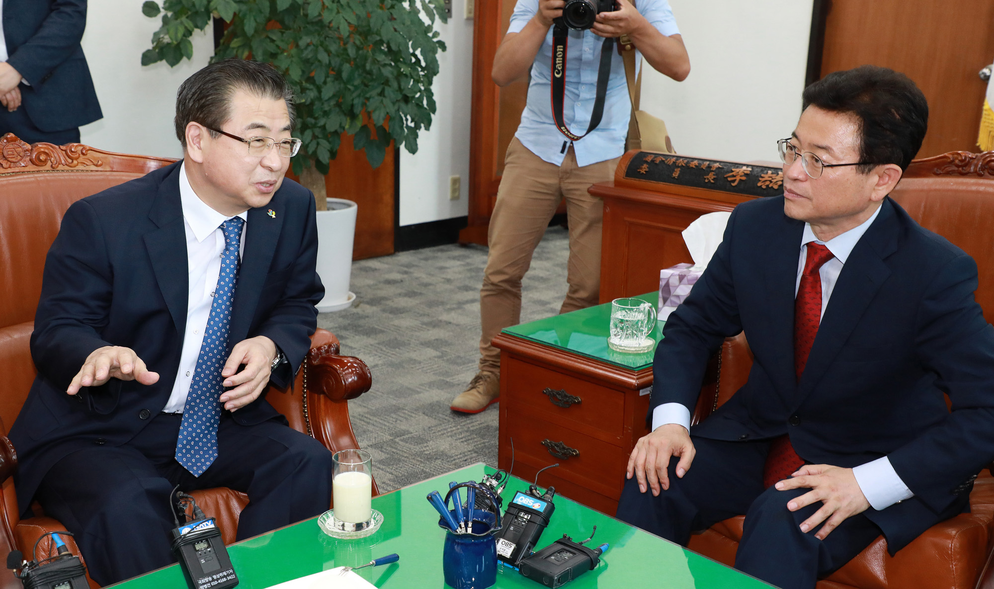 정치;국회;정보위원회;서훈;국정원장;이철우