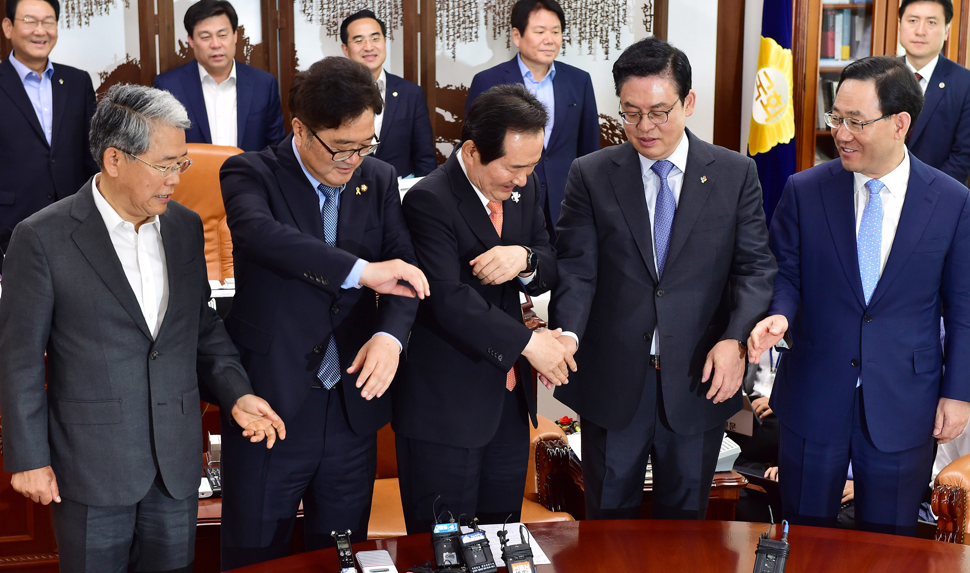 정치;국회;정세균;여야4당원내대표회동;정례회동;우원식;정우택