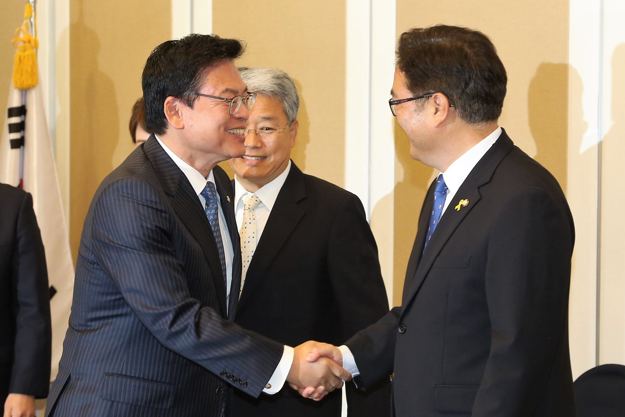 정치;국회;여야4당원내대표;원내대표회동;우원식;정우택;김동철;주호영