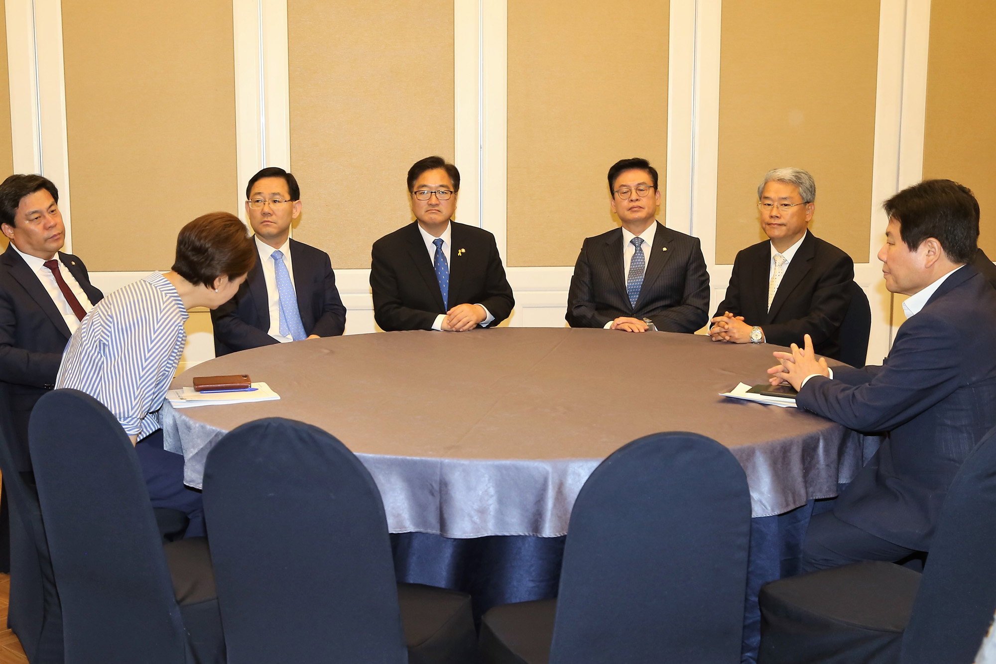 정치;국회;여야4당원내대표;원내대표회동;우원식;정우택;김동철;주호영