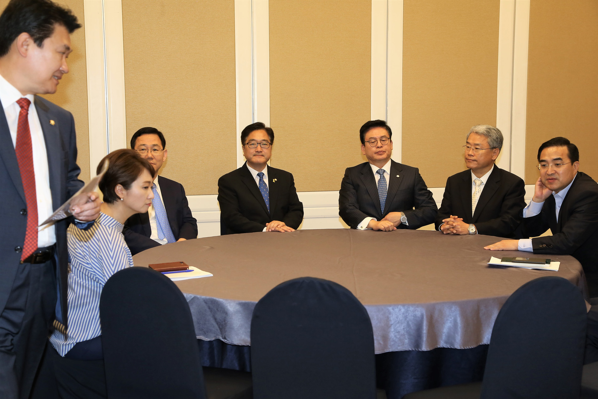 정치;국회;여야4당원내대표;원내대표회동;우원식;정우택;김동철;주호영