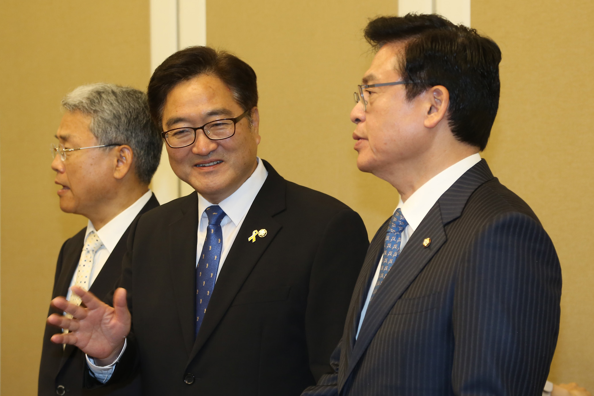 정치;국회;여야4당원내대표;원내대표회동;우원식;정우택;김동철;주호영