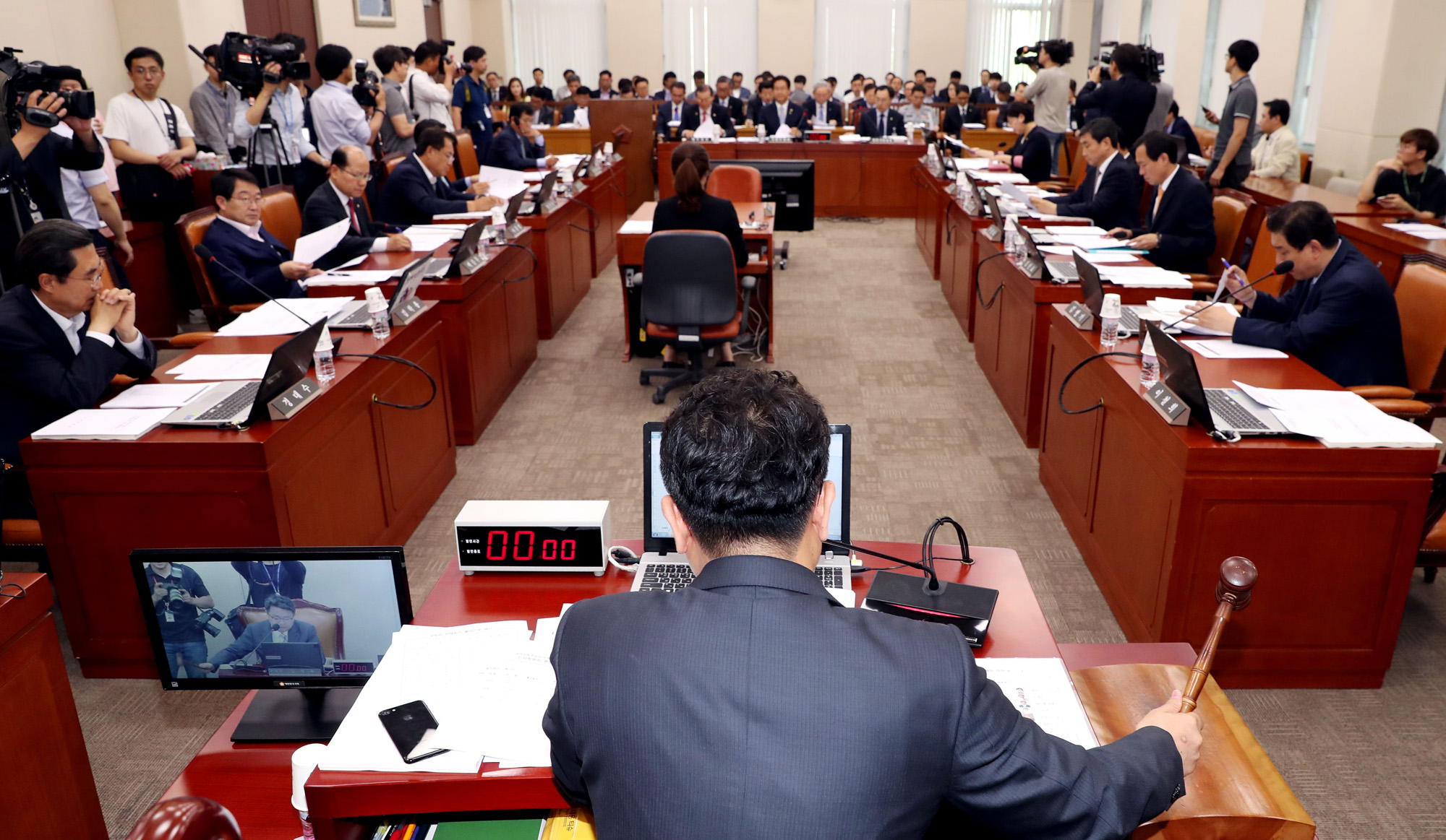 정치;국회;국방위원회