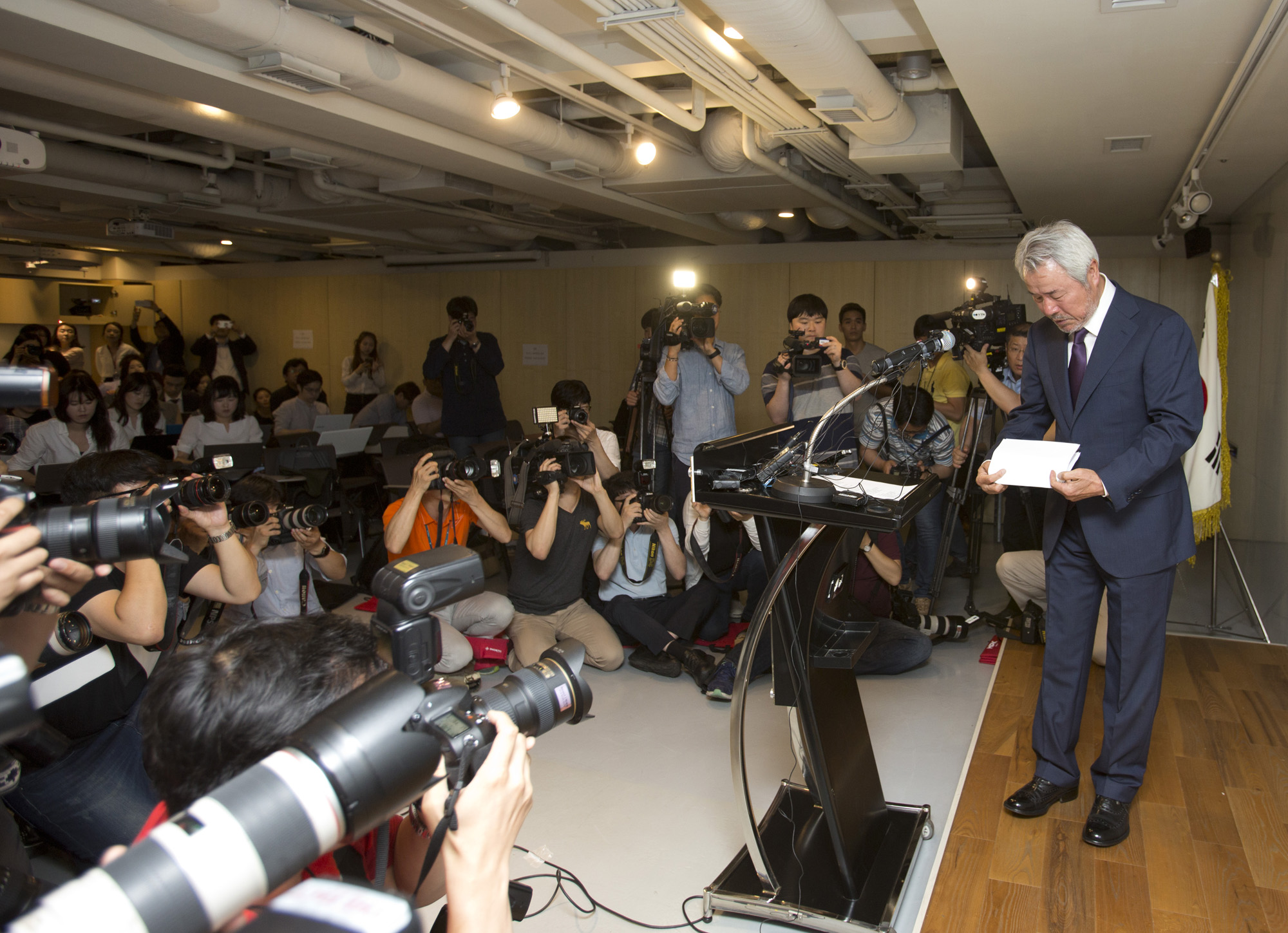 경제;기업;MP그룹;미스터피자;MRPizza;기자회견;정우현