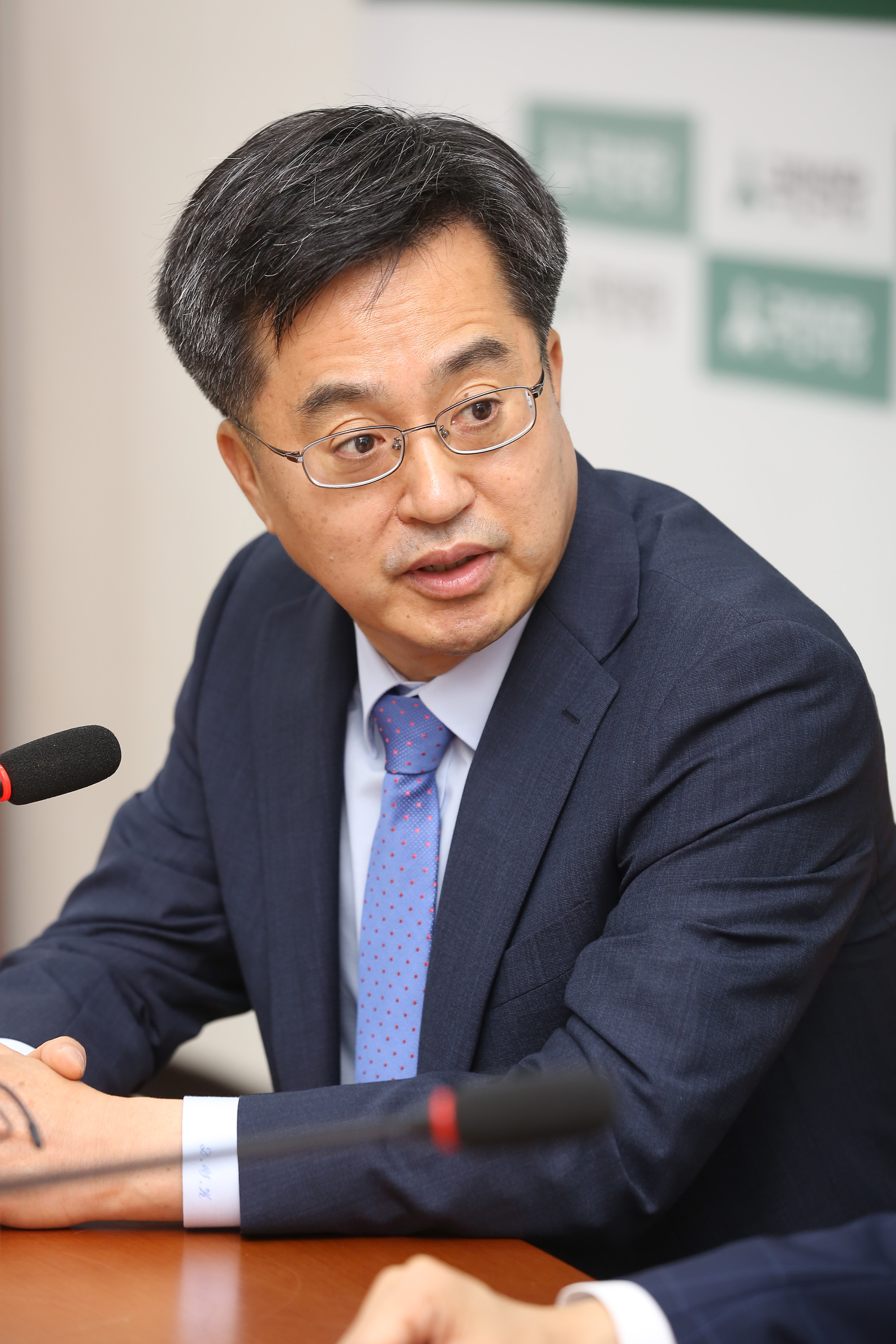 정치;국회;김동연;경제부총리;이용호