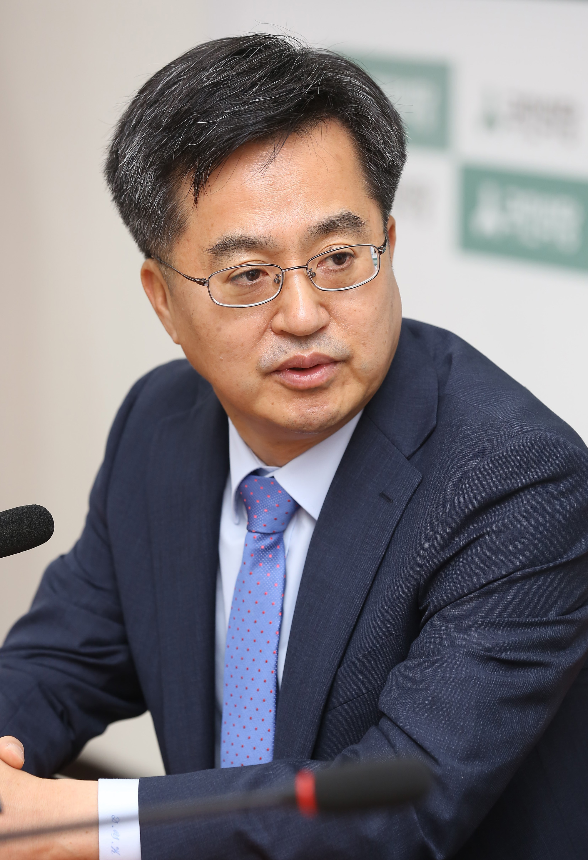 정치;국회;김동연;경제부총리;이용호