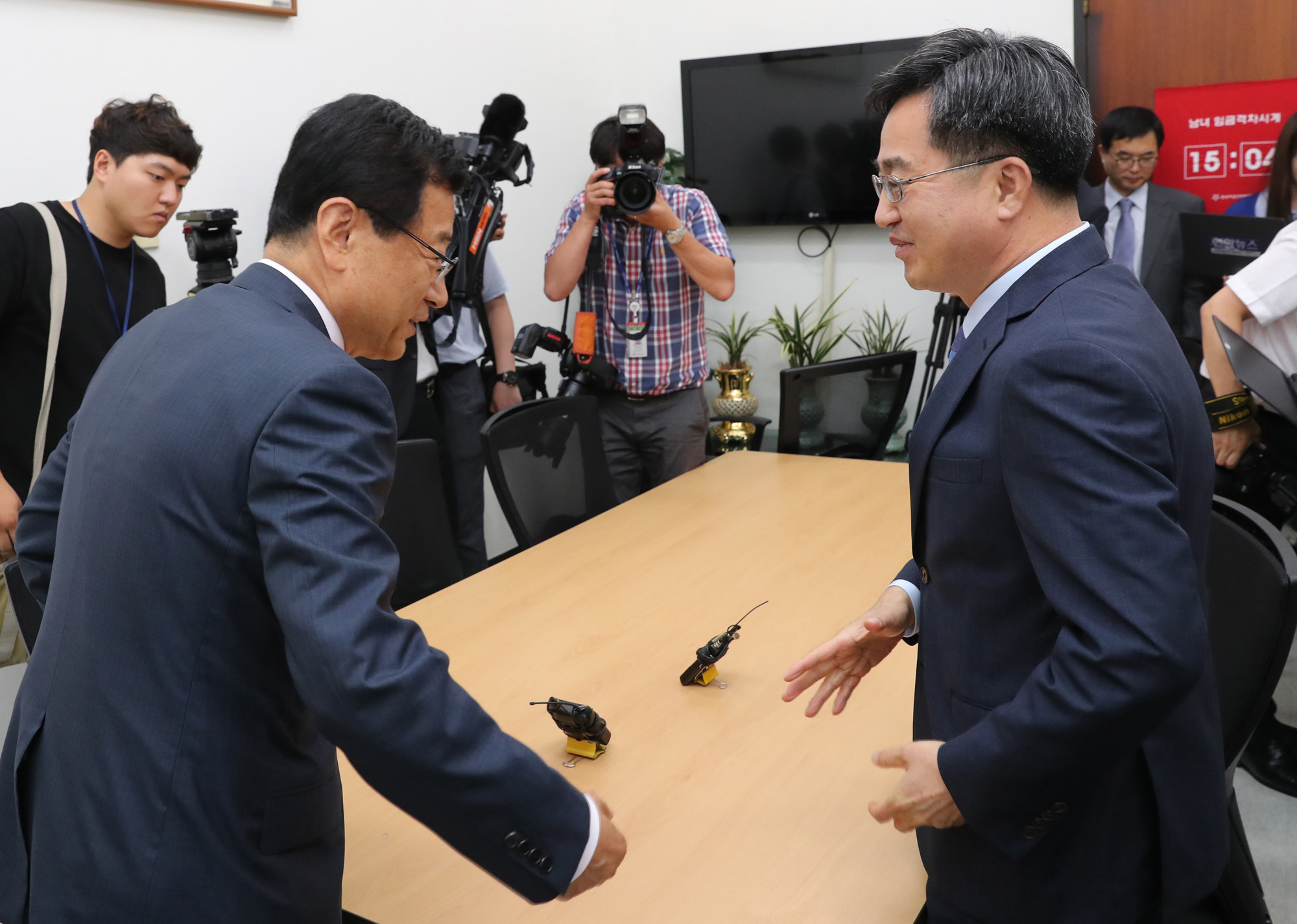 정치;국회;김동연;경제부총리;이현재