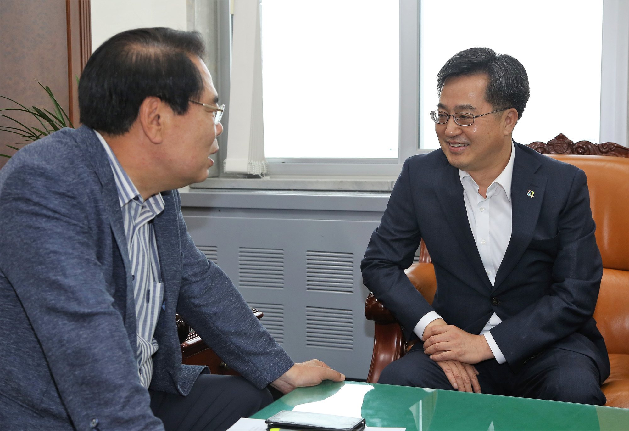 정치;김동연;예산결산특별위원장