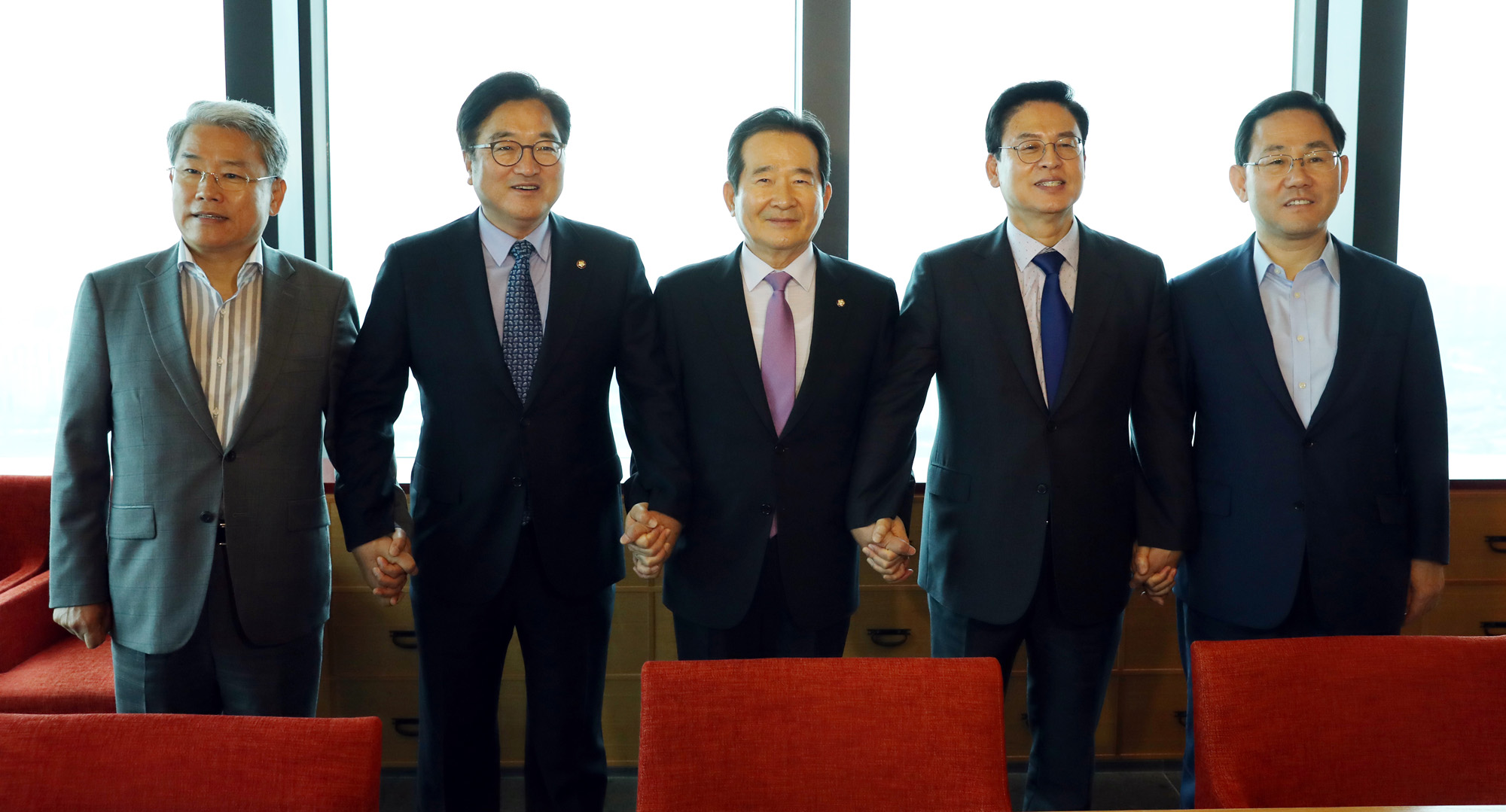 정치;국회의장;여야4당원내대표;정우택;주호영;김동철;우원식;정세균