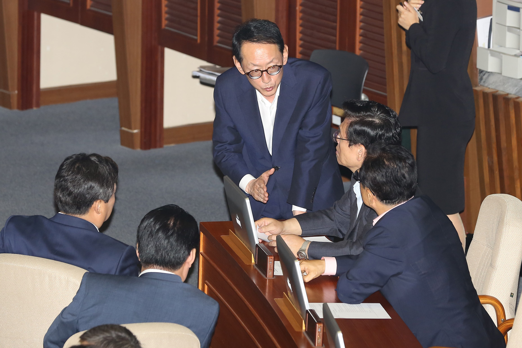 정치;국회;본회의;정부조직법