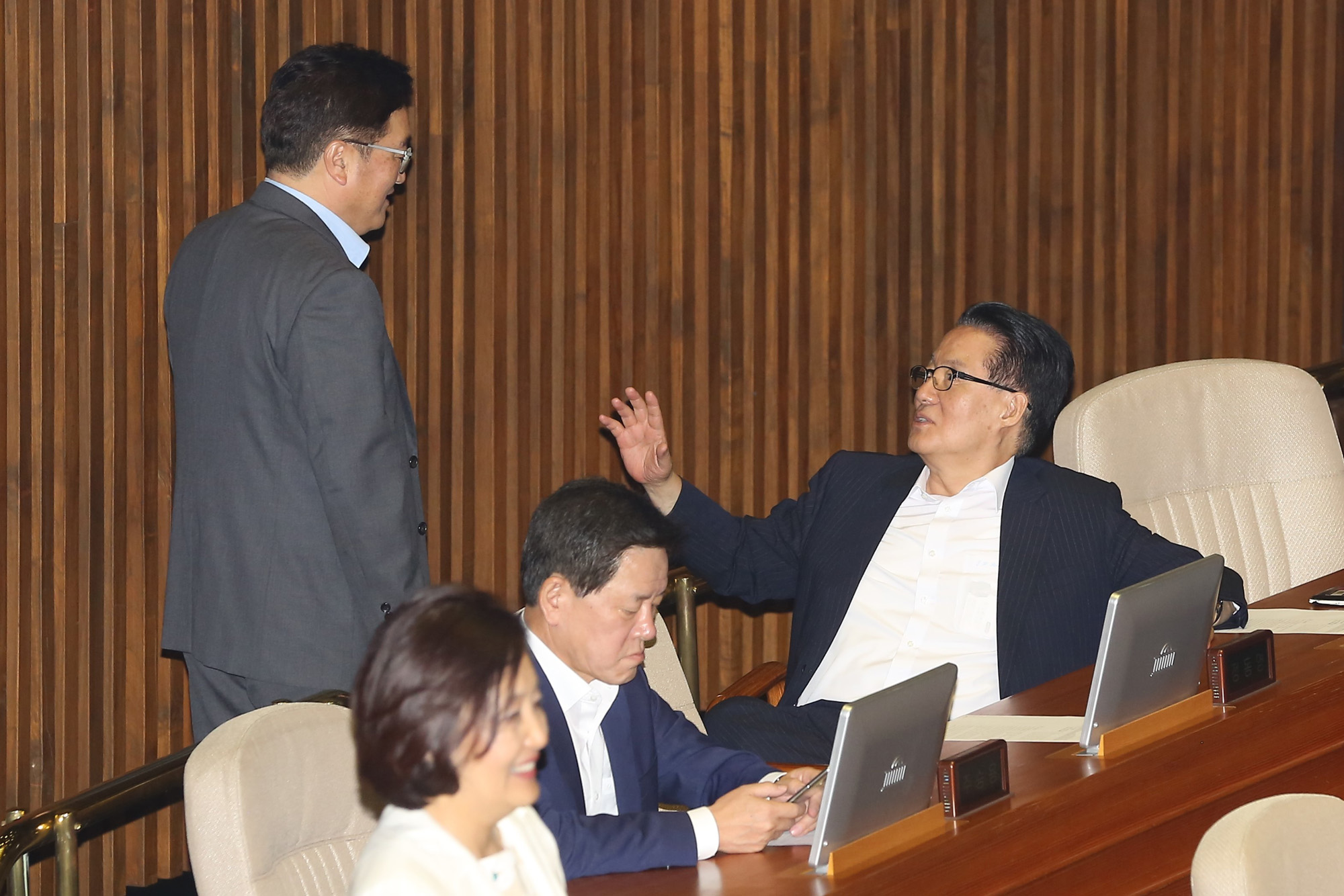 정치;국회;본회의;정부조직법;박지원;우원식