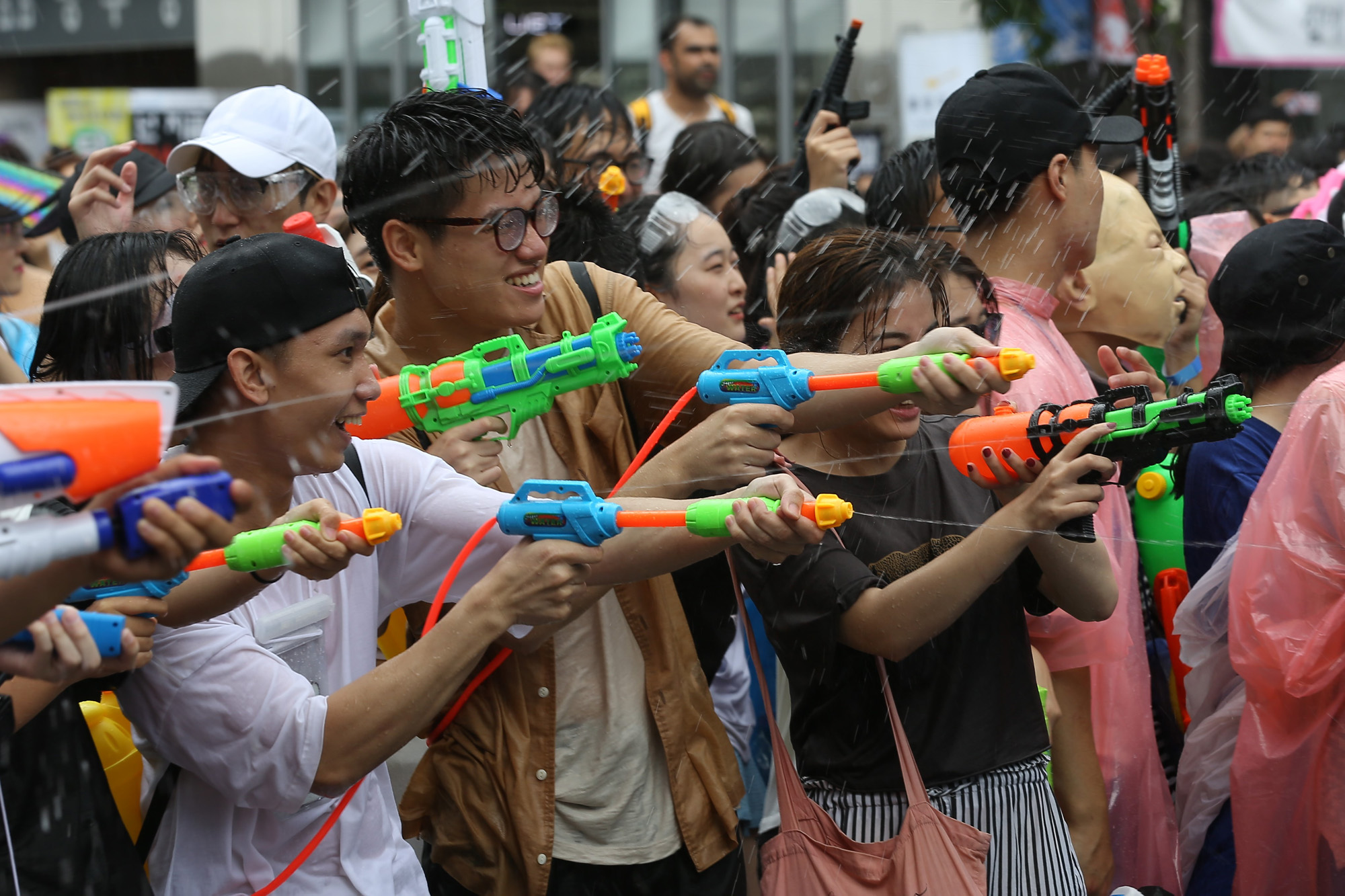 사회;신촌물총축제;물총축제
