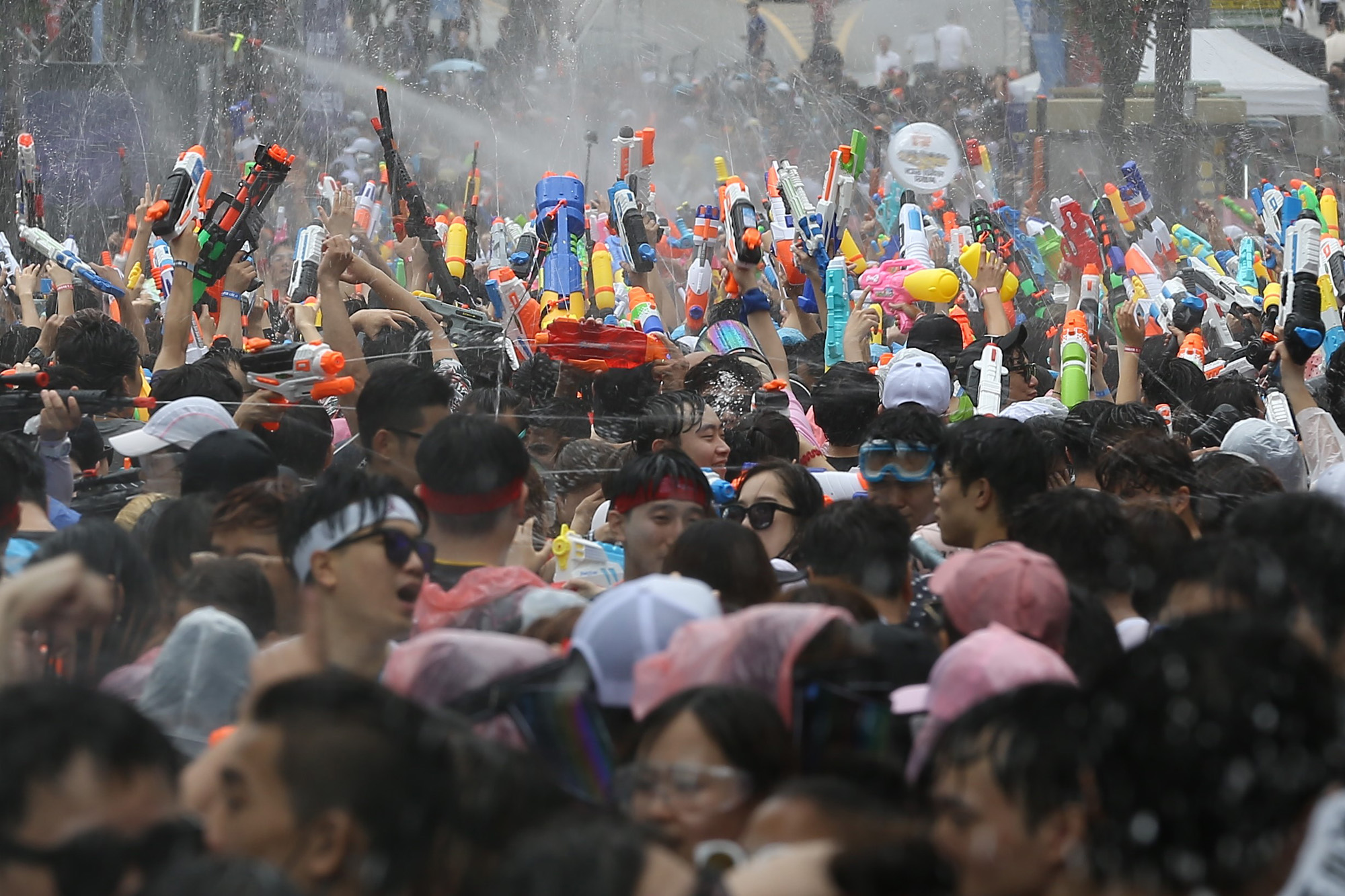 사회;신촌물총축제;물총축제