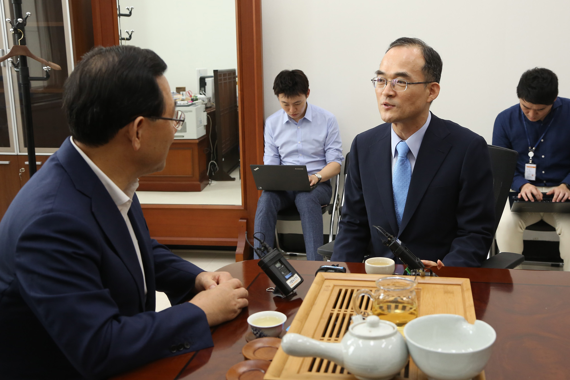 정치;국회;문무일;검찰총장;주호영