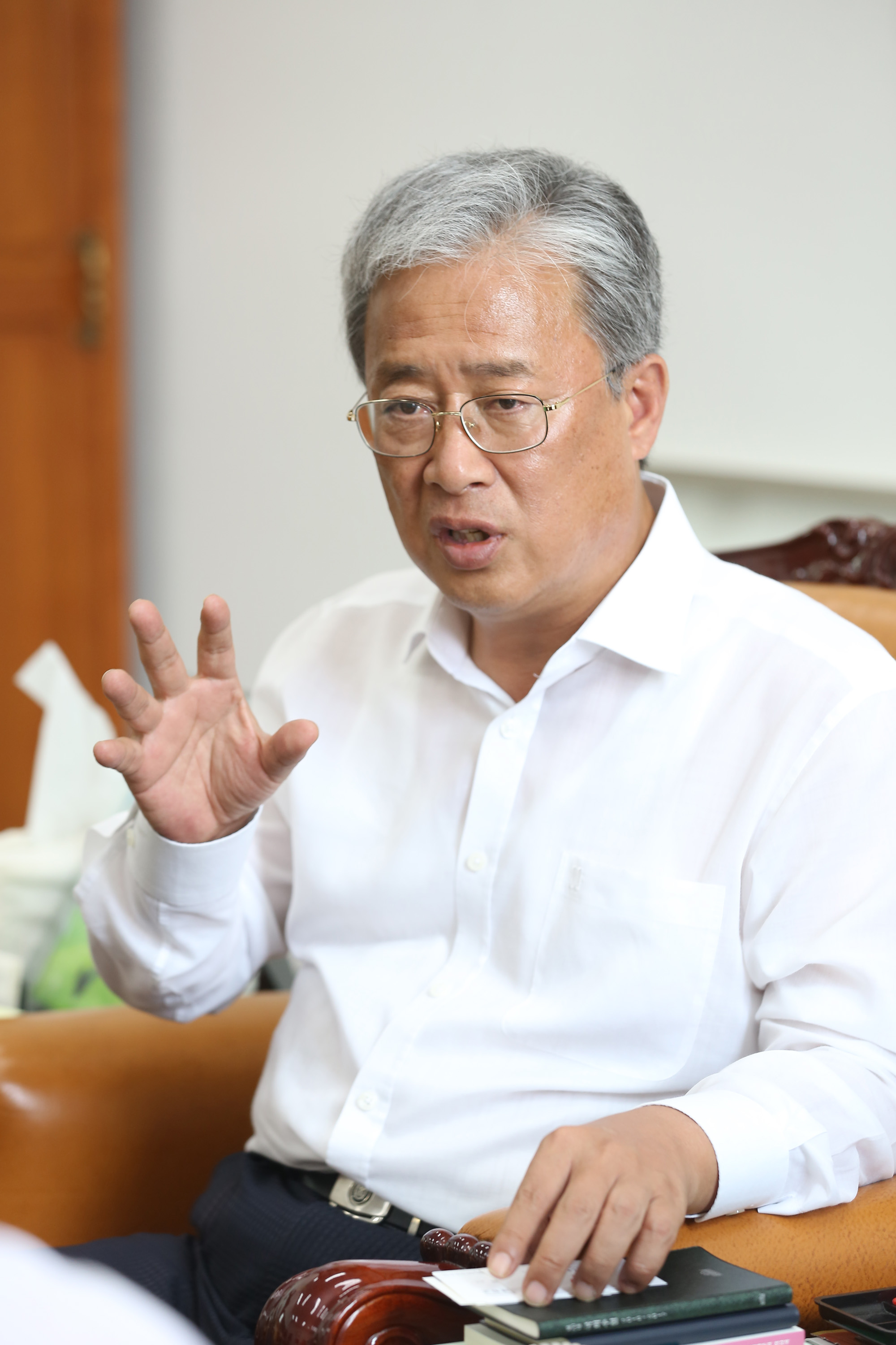 정치;국회;유성엽;교문위원장;인터뷰