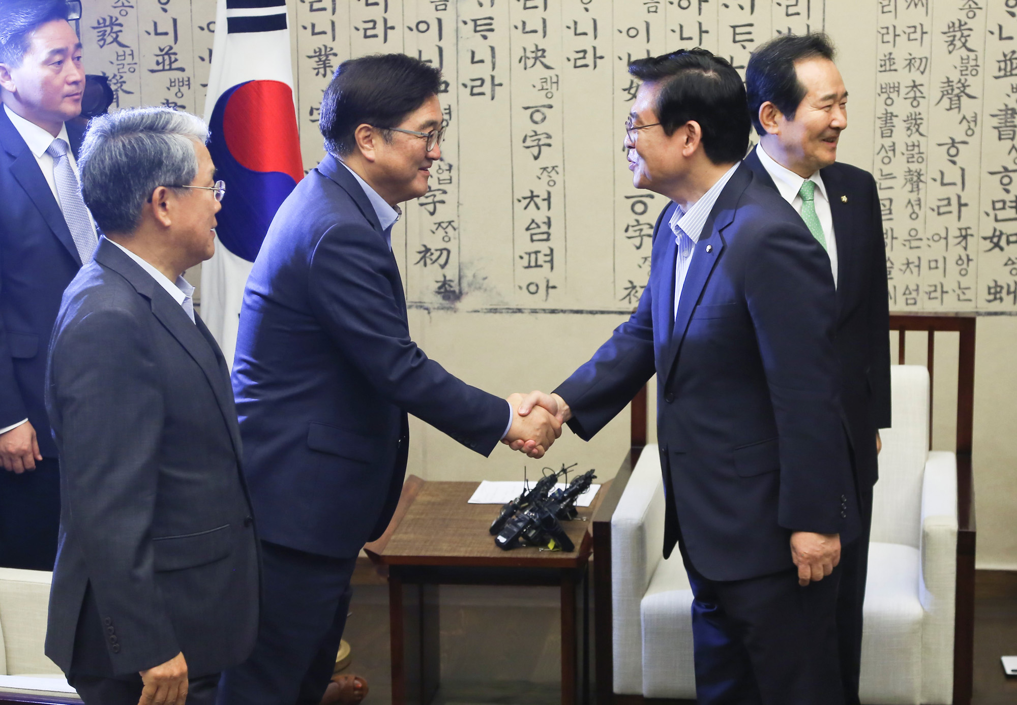 정치;국회;여야원내대표회동;김동철;정세균;우원식;정우택;주호영;교섭단체회동