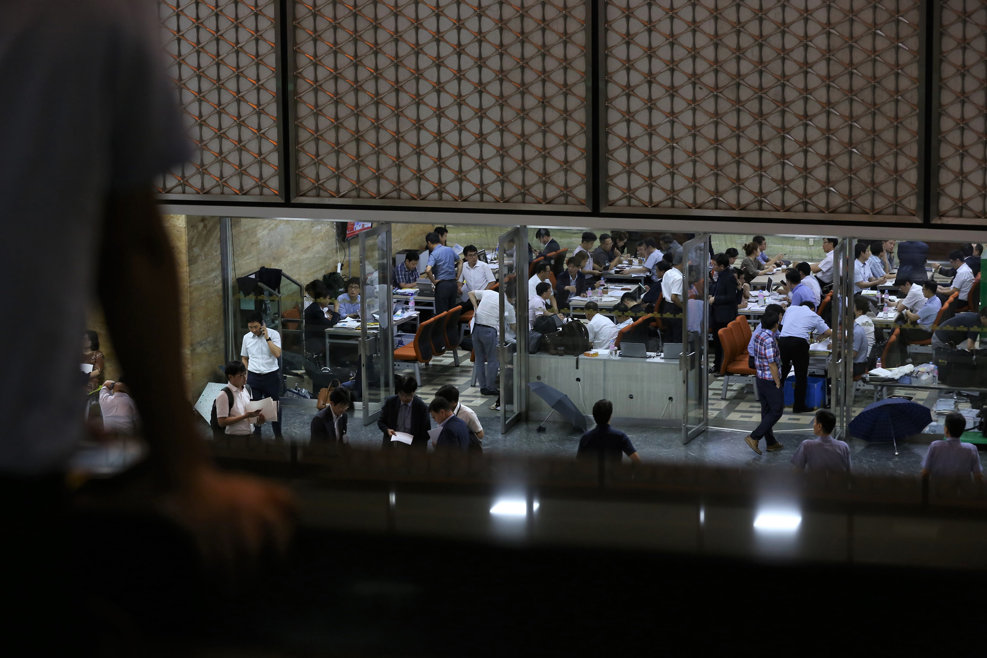 정치;국회;국회결산;공무원;국회직원