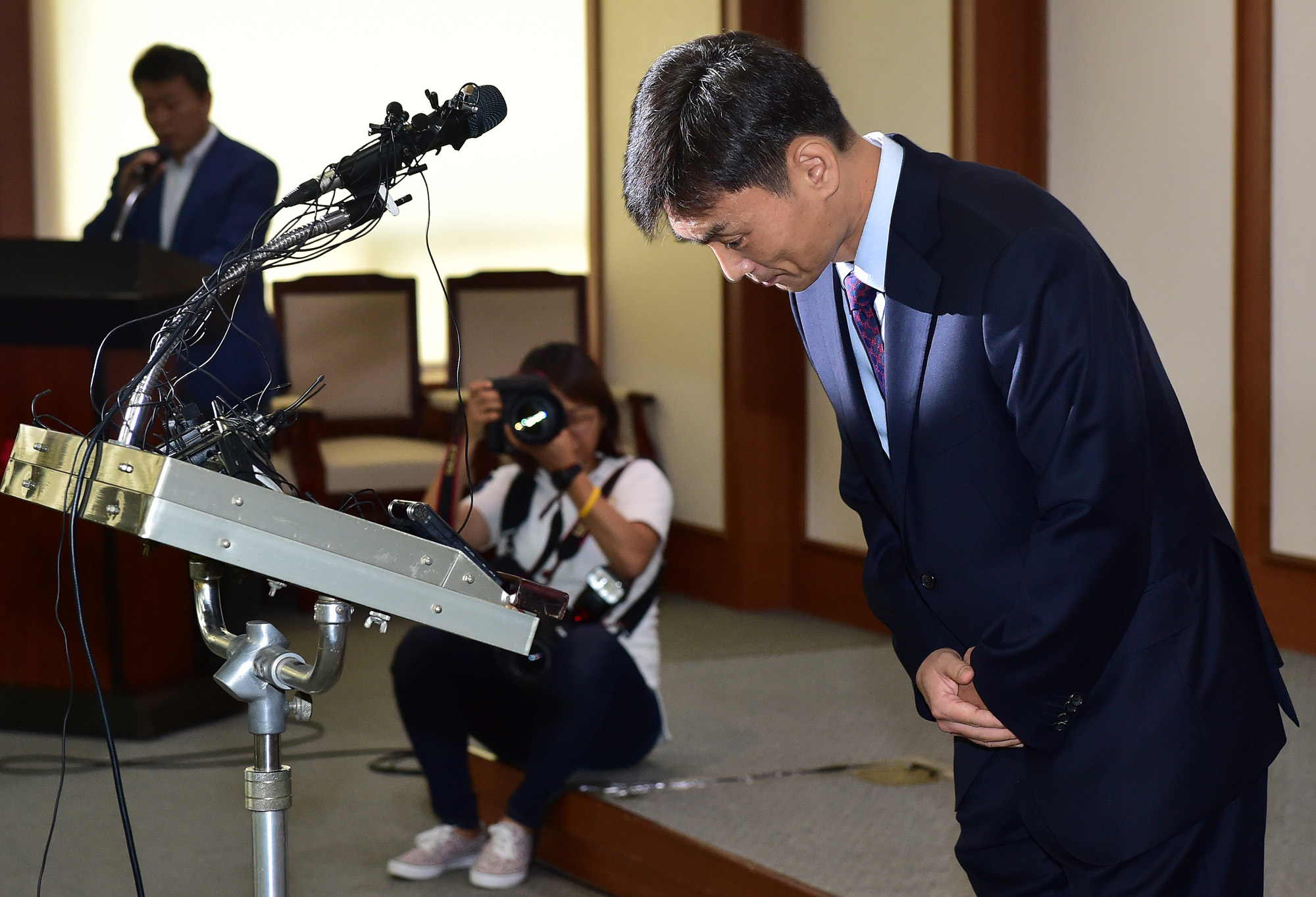 정치;박성진;중소벤처기업부장관