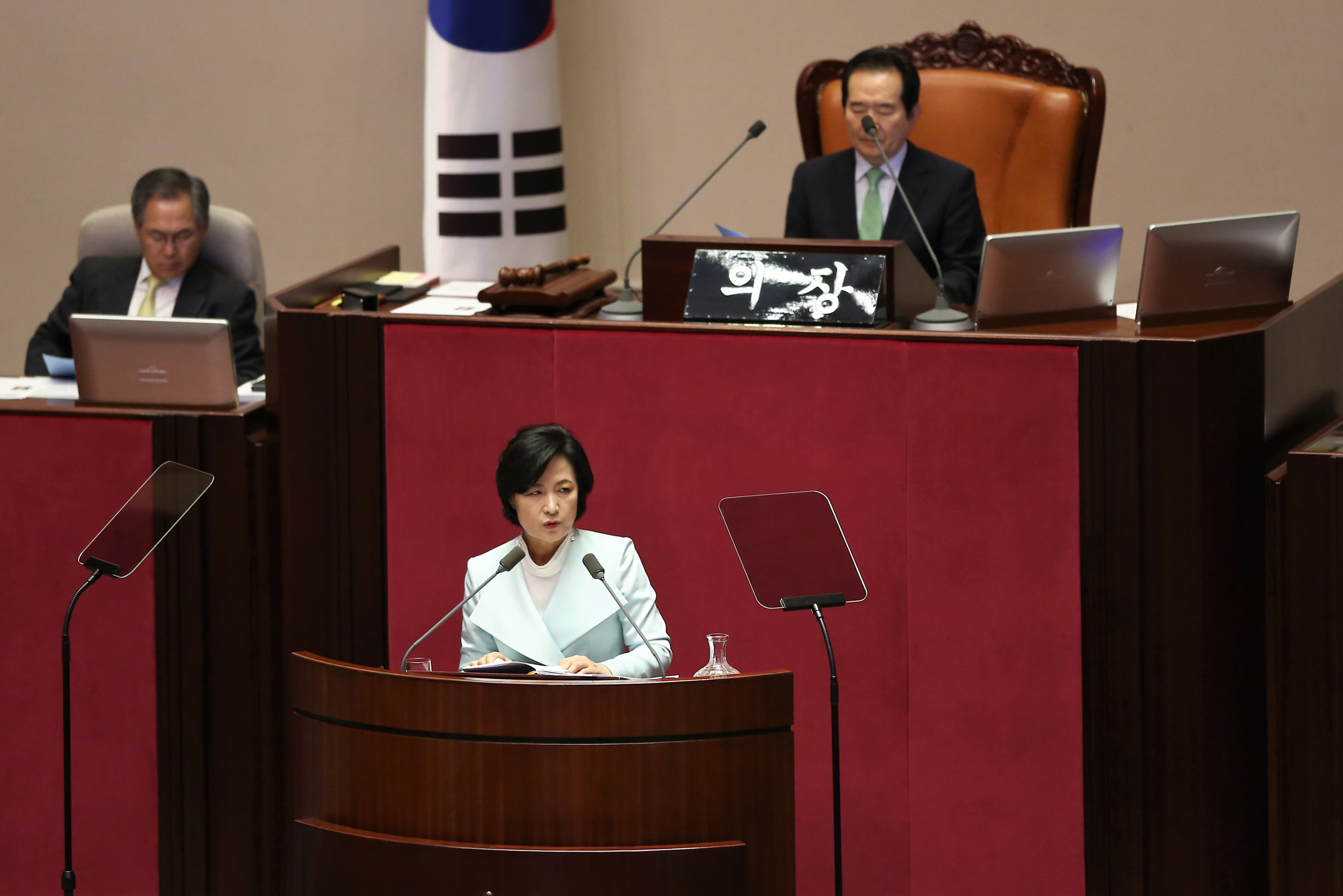정치;국회;본회의;교섭단체대표연설;추미애;자유한국당보이콧