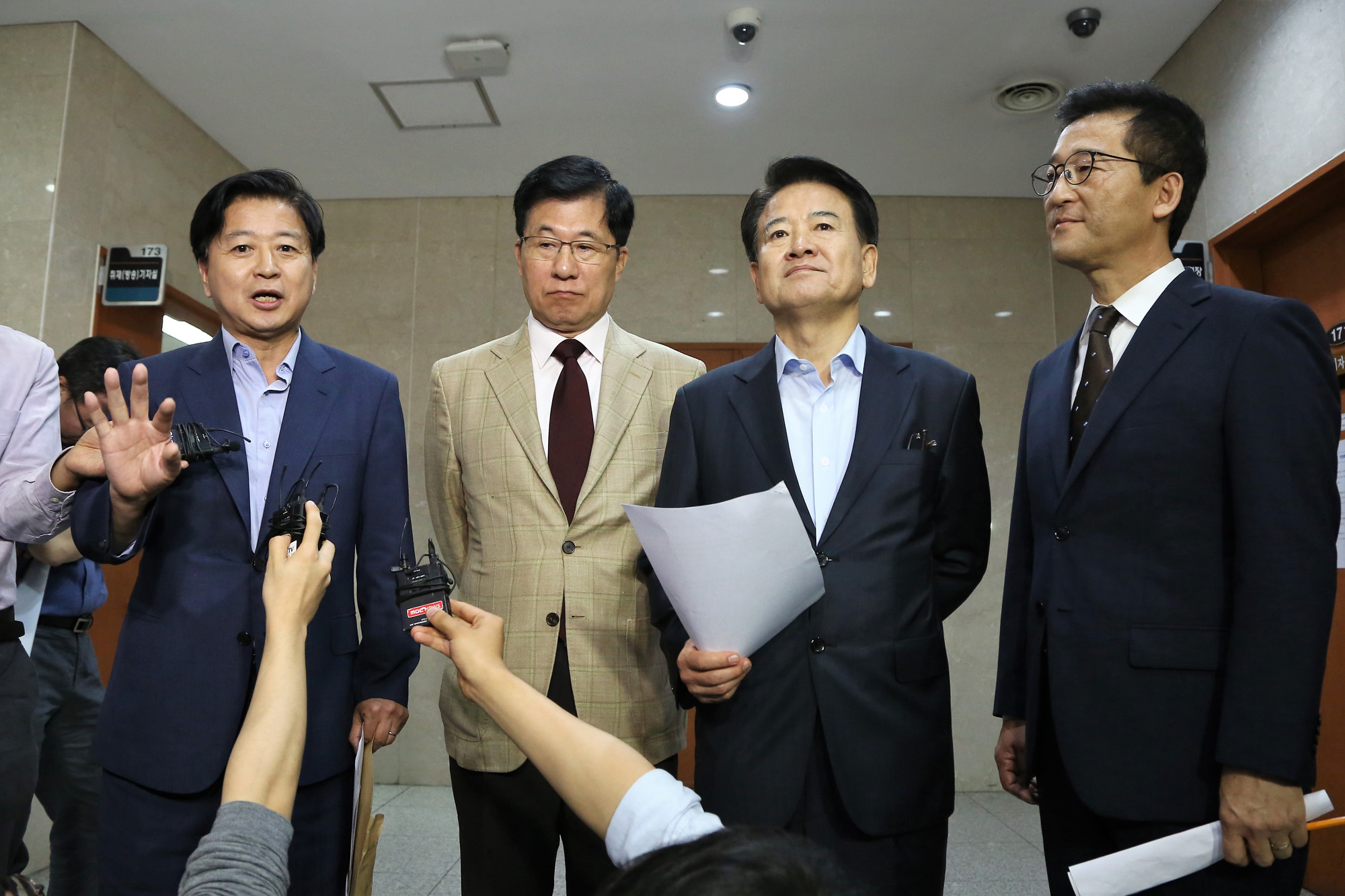 정치;국회;MBC출신국회의원;정동영;신동민;노웅래;최명길;박영선