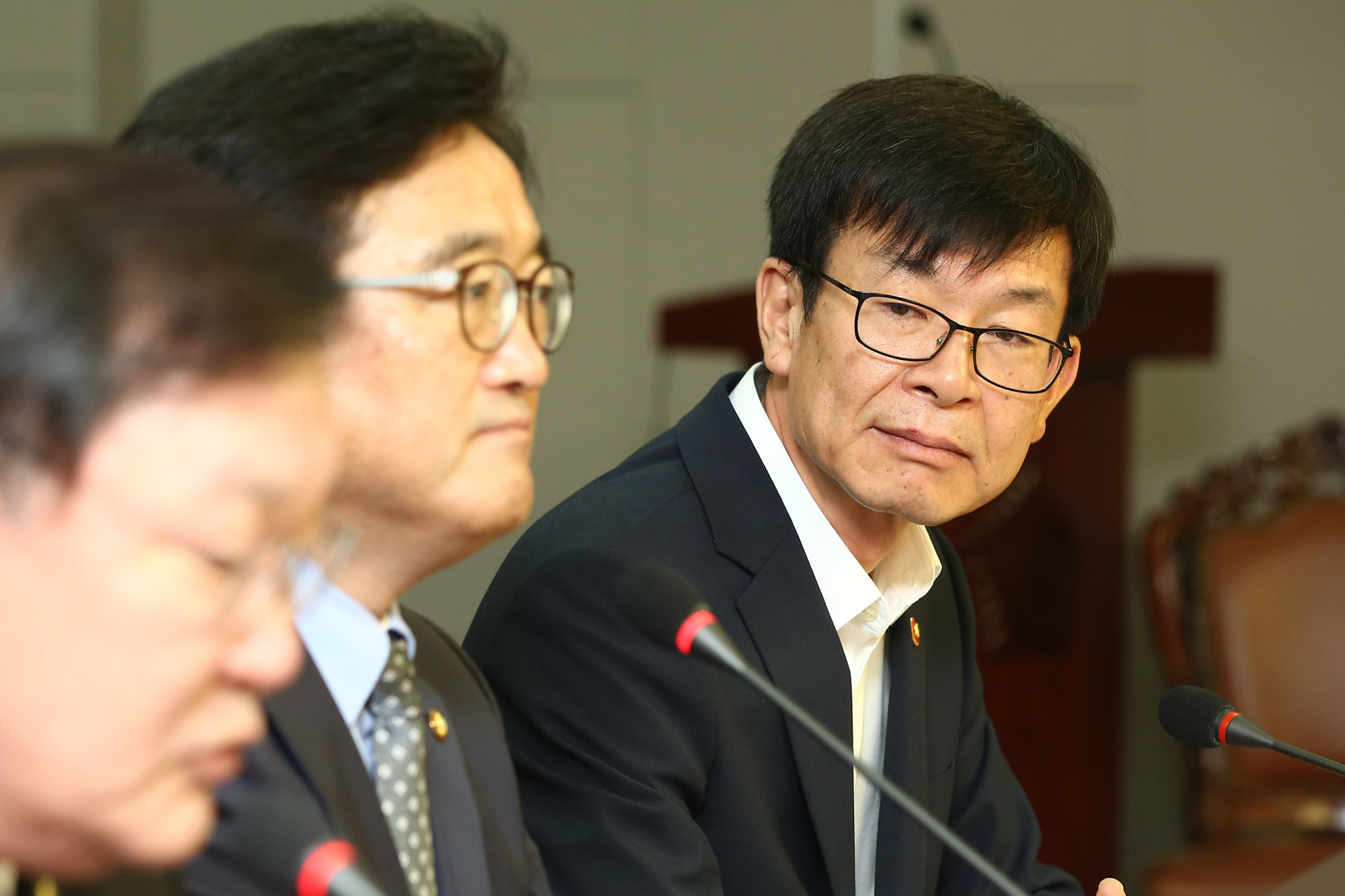정치;국회;경제;공정거래위원장;김상조;우원식;당정협의