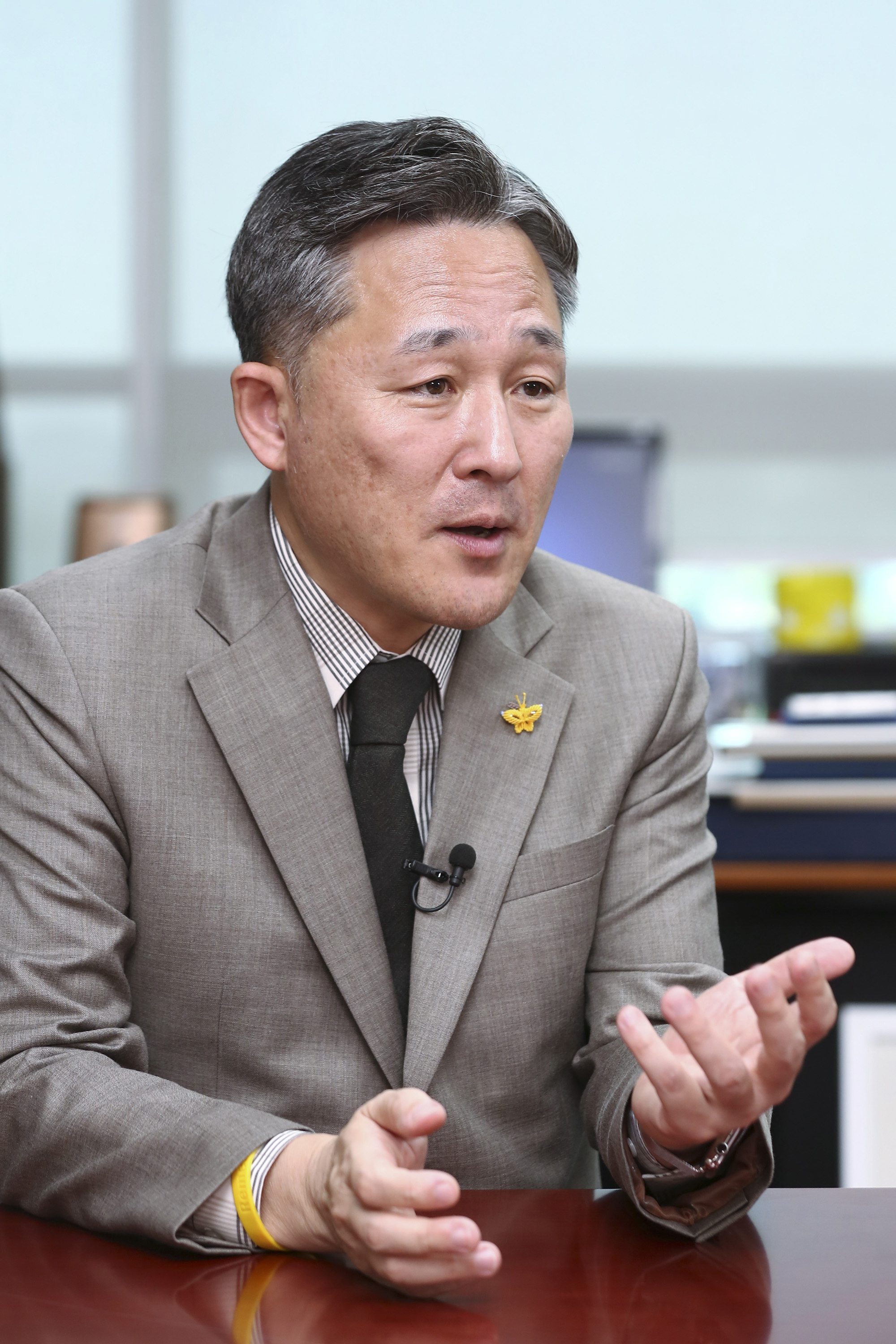 정치;국회;표창원;인터뷰