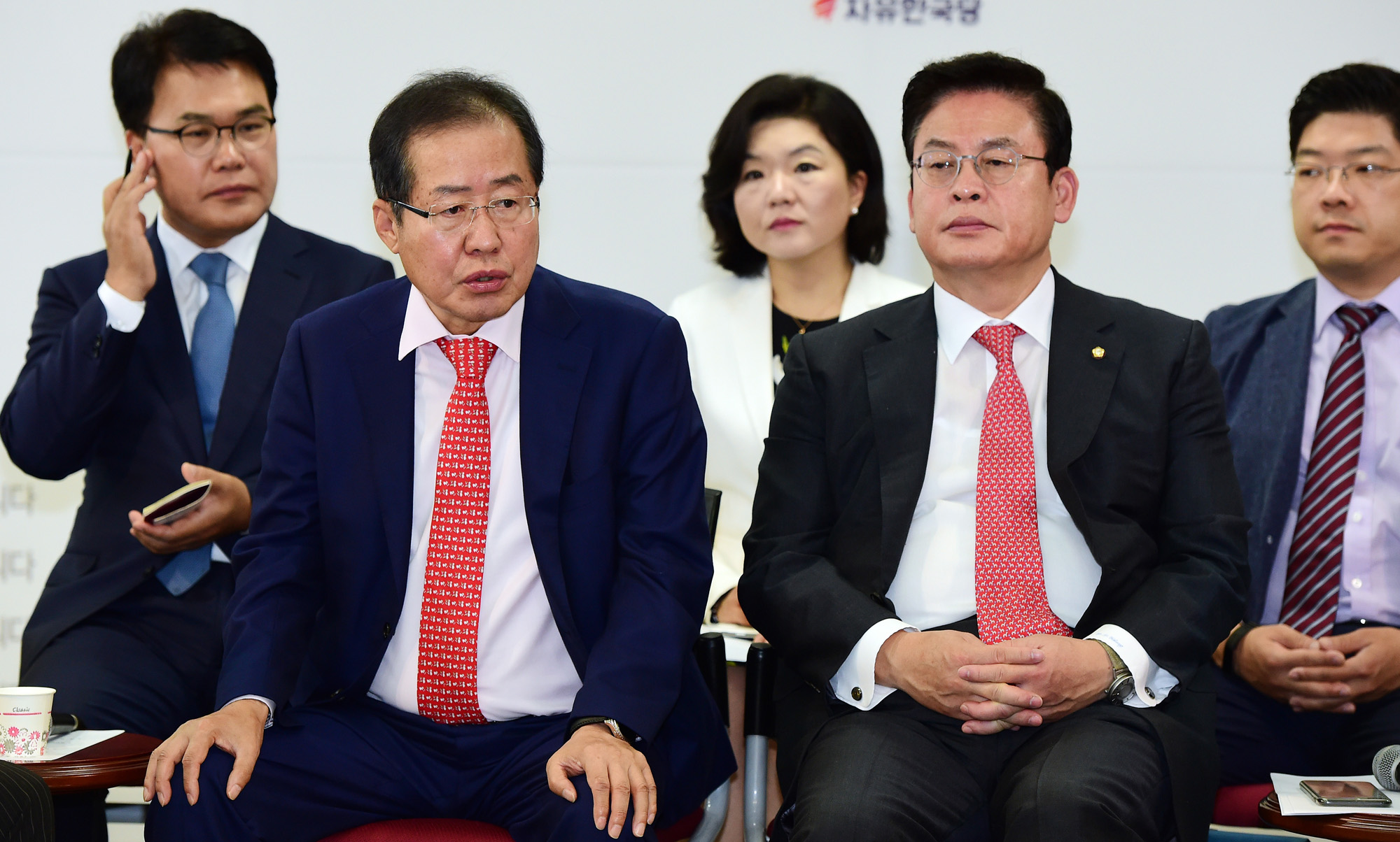 정치;정당;자유한국당;홍준표;정우택