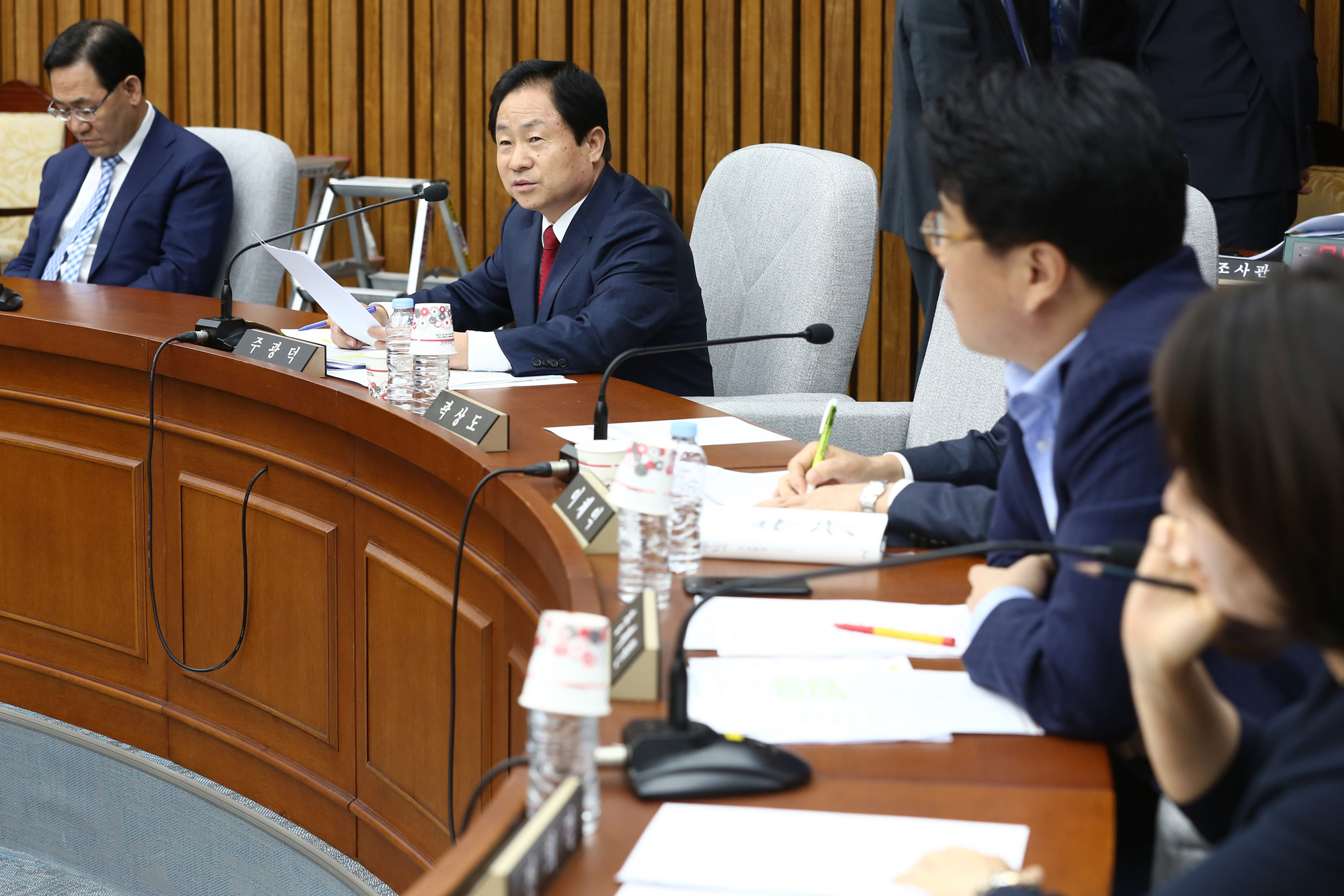 정치;국회;김명수인사특위;주호영위원장;전해철;주광덕