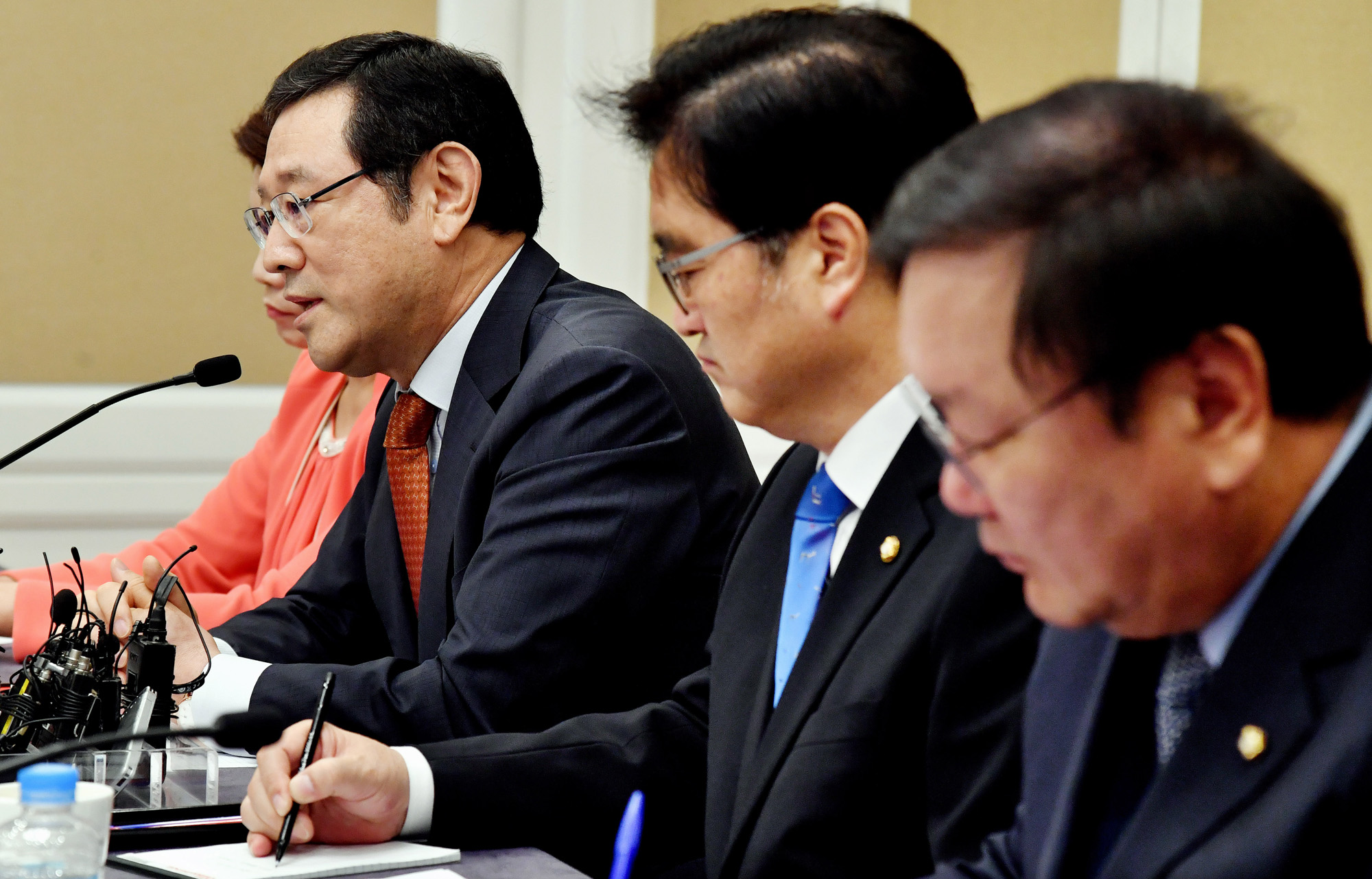 정치;국회;당정청협의;일자리정책5년로드맵;우원식