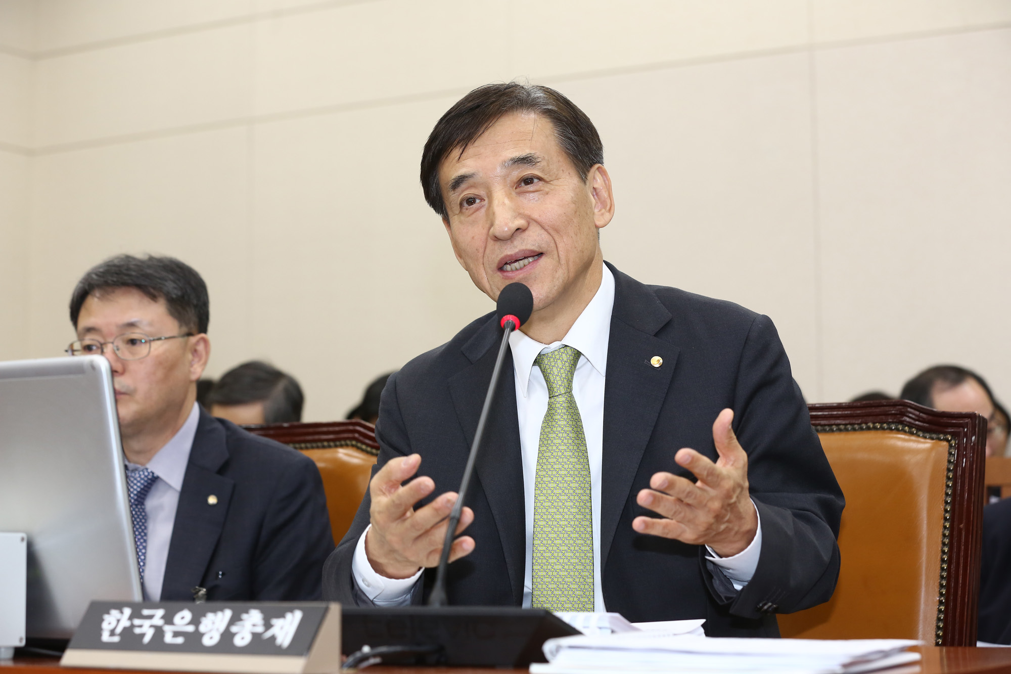 정치;국회;기획재정위원회;이주열;한국은행;국정감사