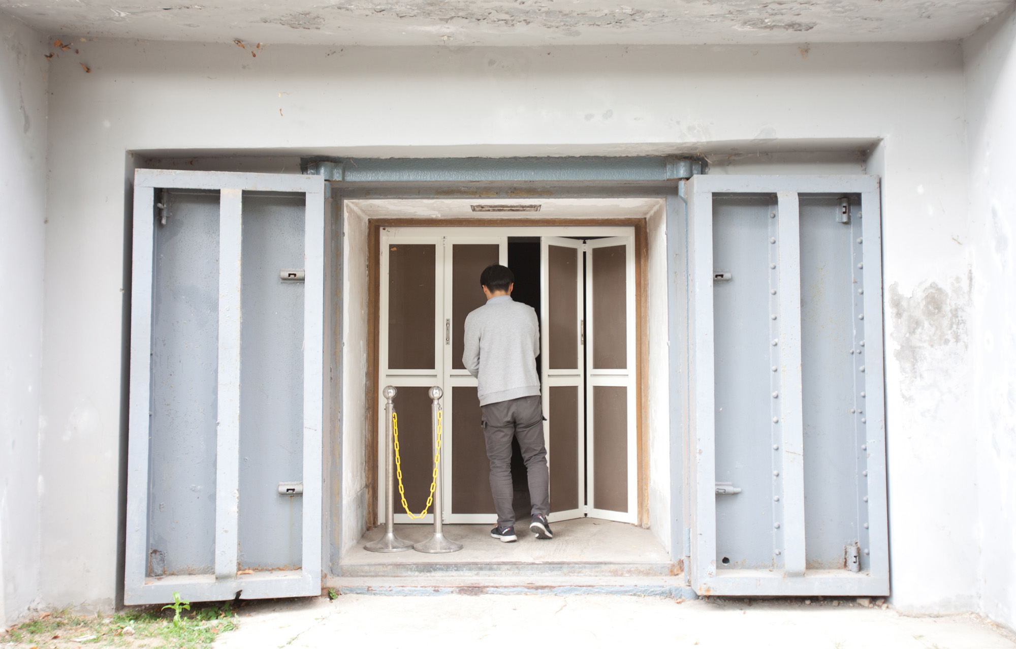 유령역;비밀벙커;방공호