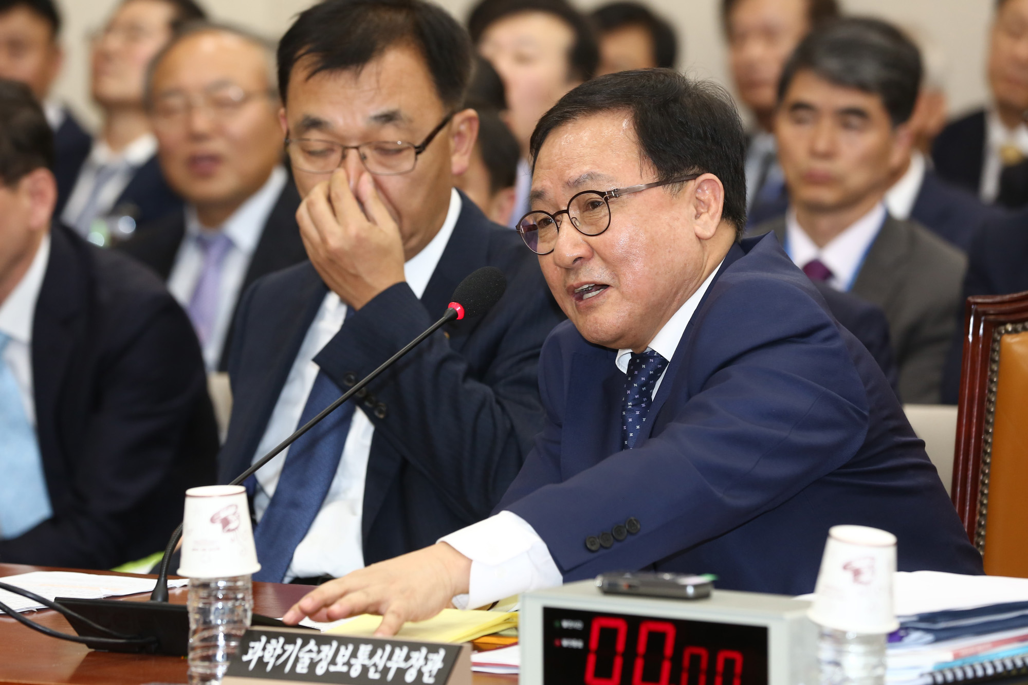 정치;국회;과학기술정보방송통신위원회 종합감사;국정감사;이해진;황창규;고명진;유영민