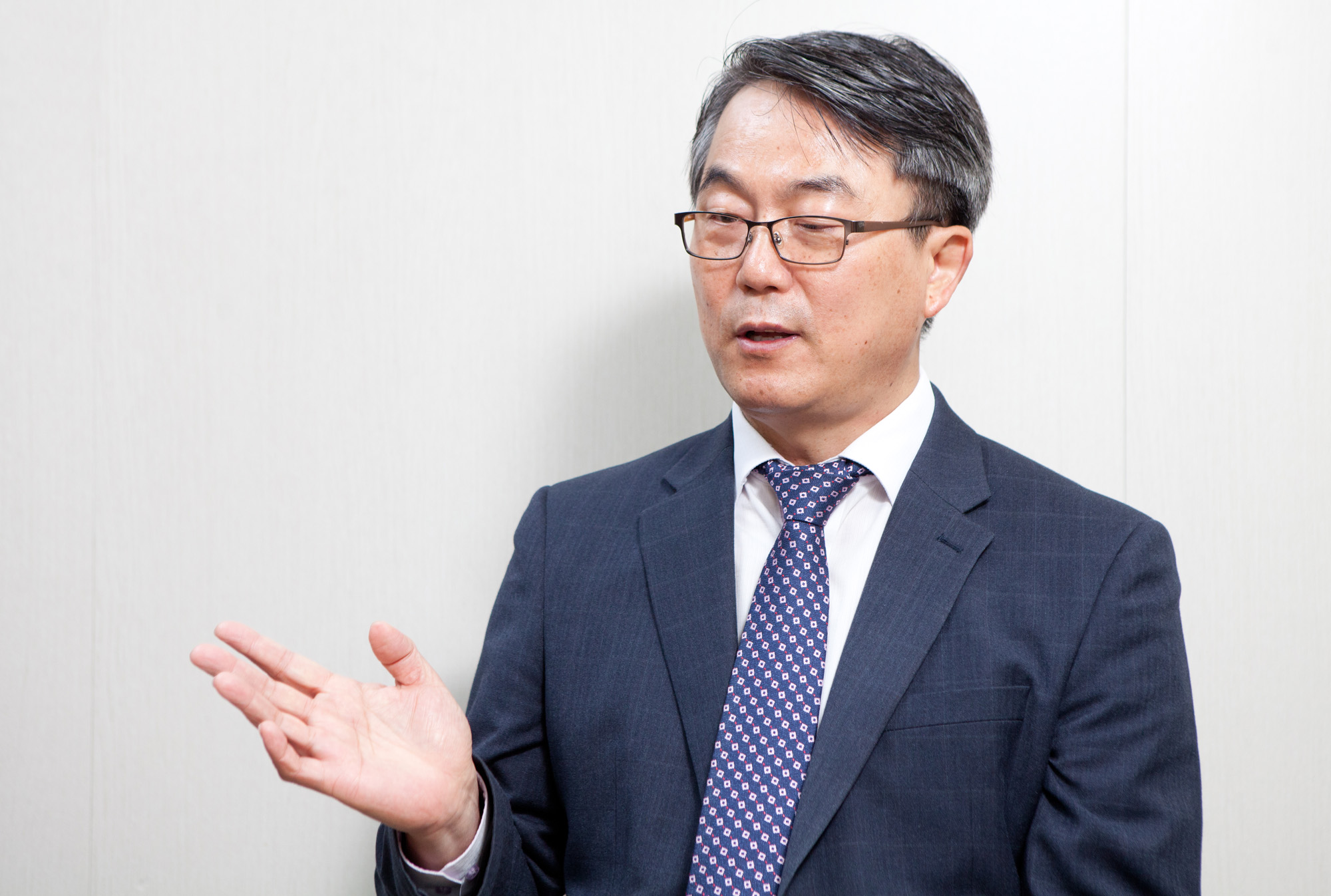 유석영;아지오;구두만드는풍경;행복을파는가게;시각장애;수제화;수제구두;문재인구두