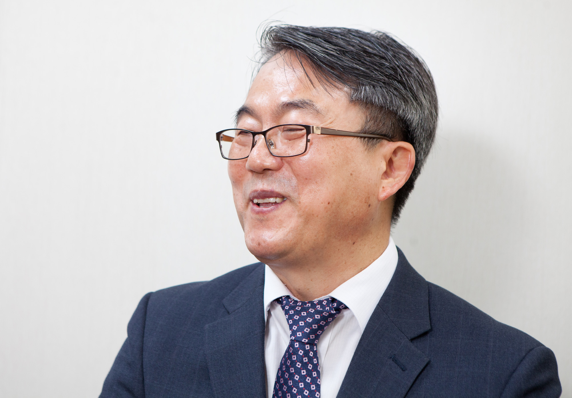 유석영;아지오;구두만드는풍경;행복을파는가게;시각장애;수제화;수제구두;문재인구두