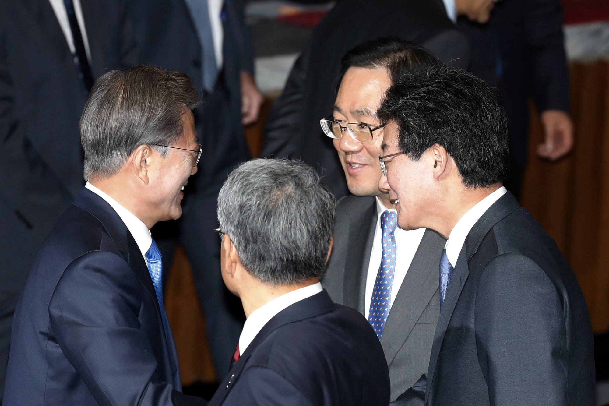 정치;국회;문재인;시정연설;자유한국당현수막시위