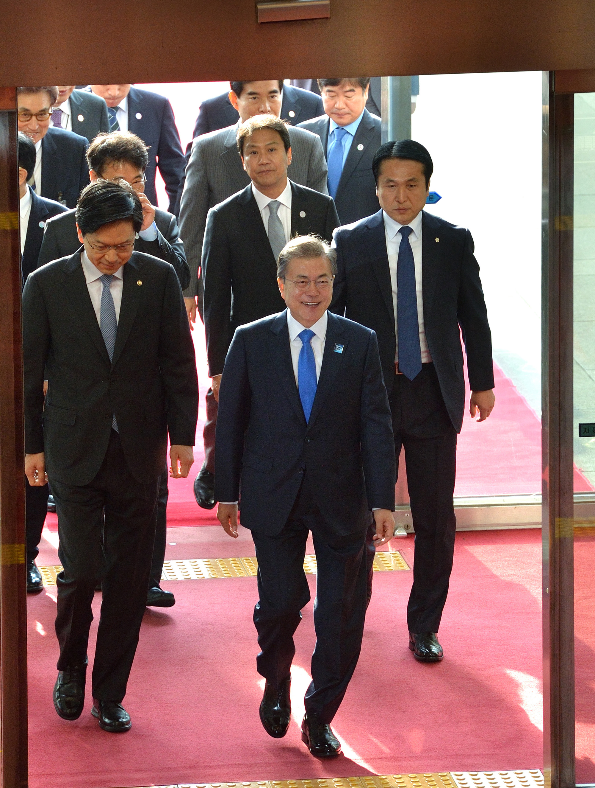 정치;국회;문재인;시정연설;자유한국당현수막시위
