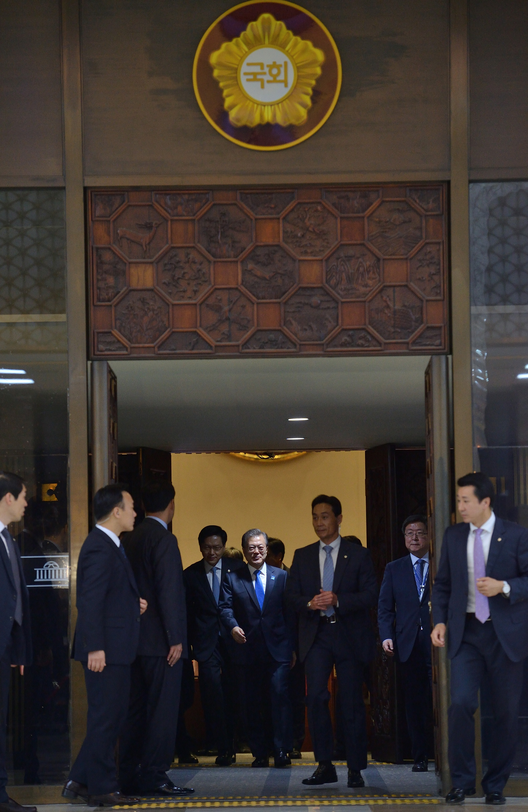 정치;국회;문재인;시정연설;자유한국당현수막시위