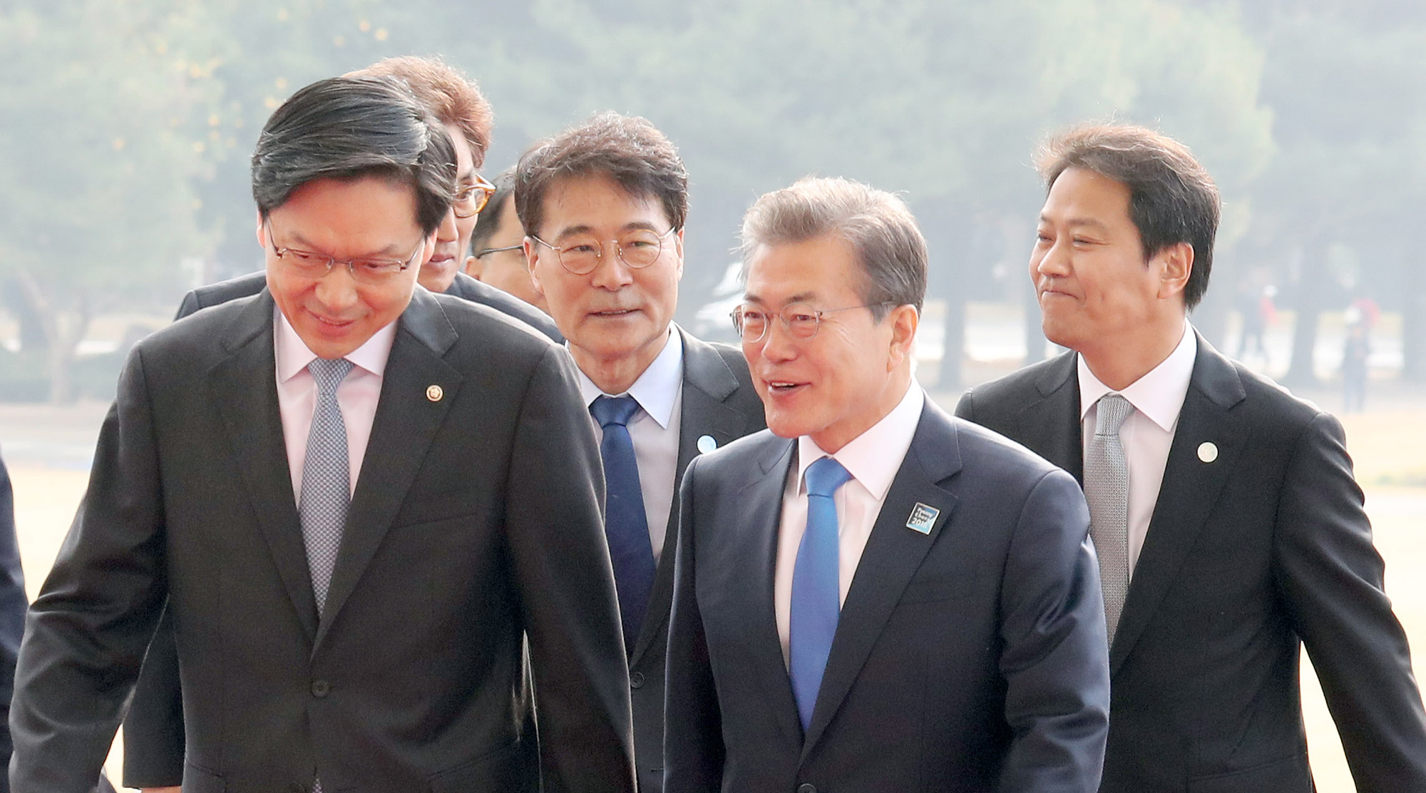 정치;국회;문재인;시정연설;자유한국당현수막시위