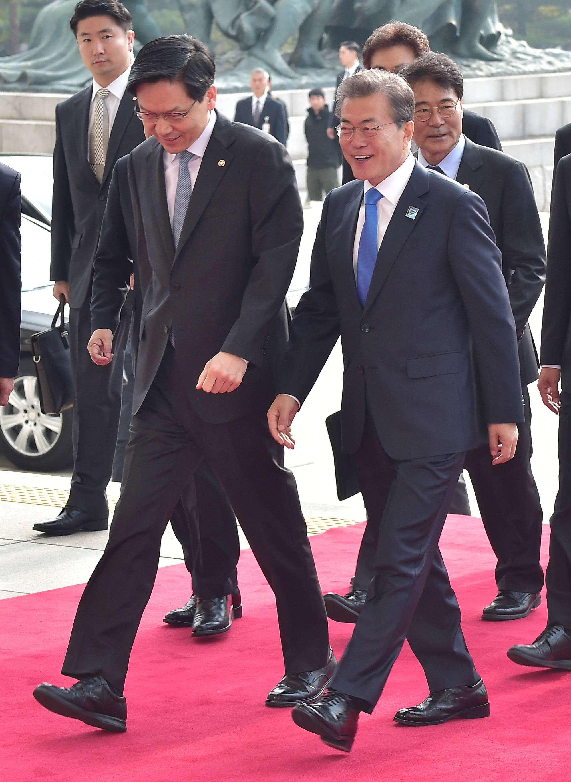 정치;국회;문재인;시정연설;자유한국당현수막시위