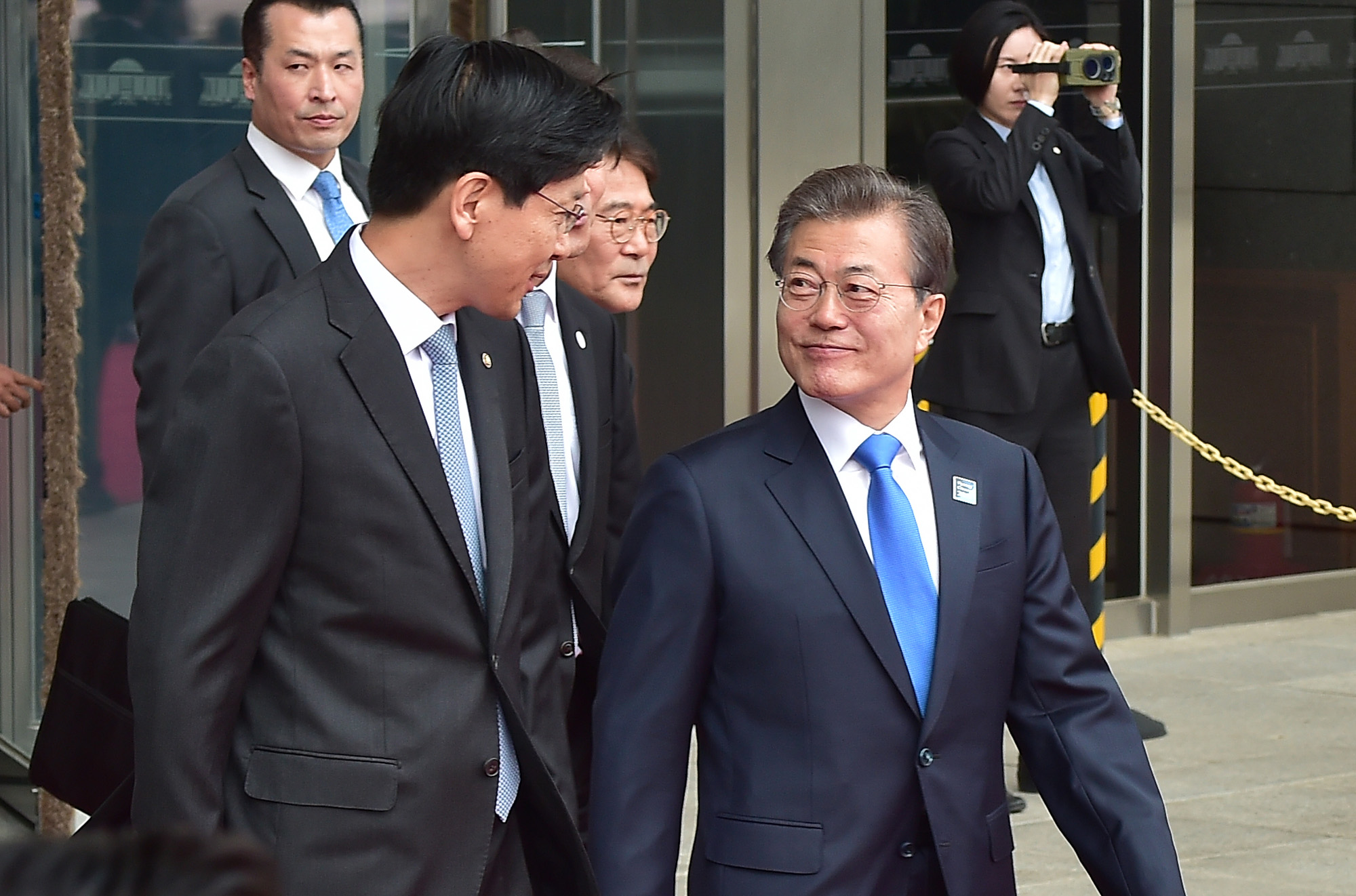 정치;국회;문재인;시정연설;자유한국당현수막시위