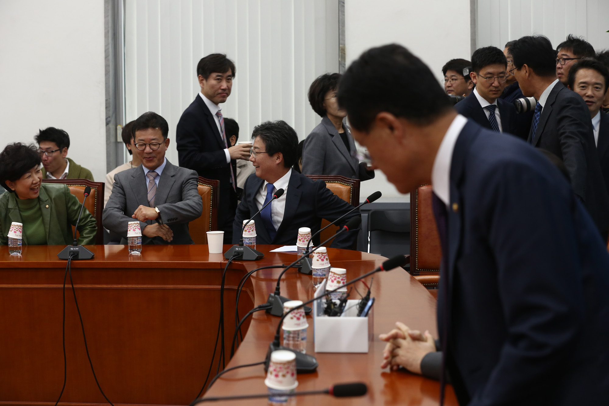 정치;국회;바른정당;의원총회;김무성;유승민