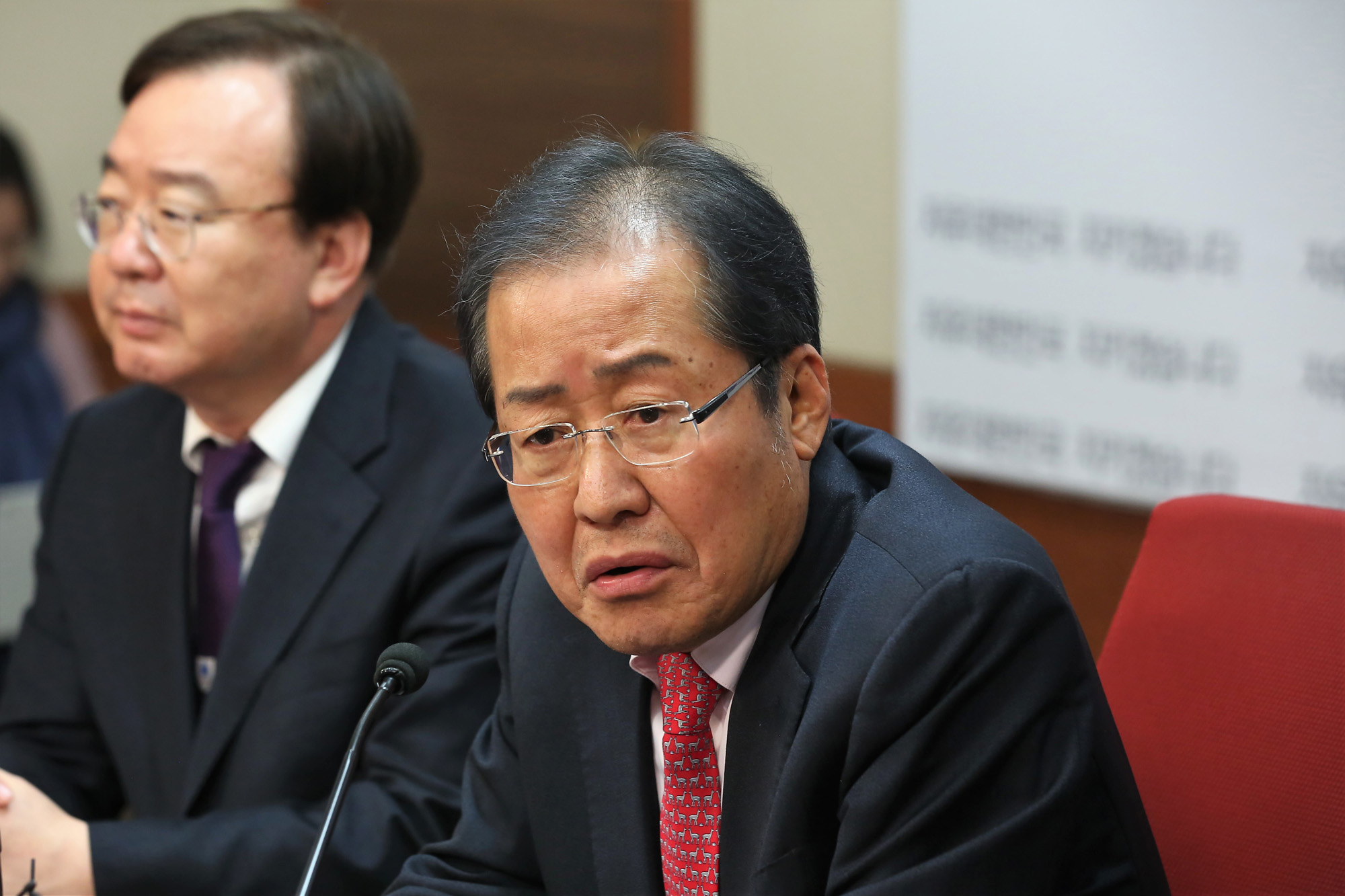 정치;자유한국당;홍준표;박근혜출당