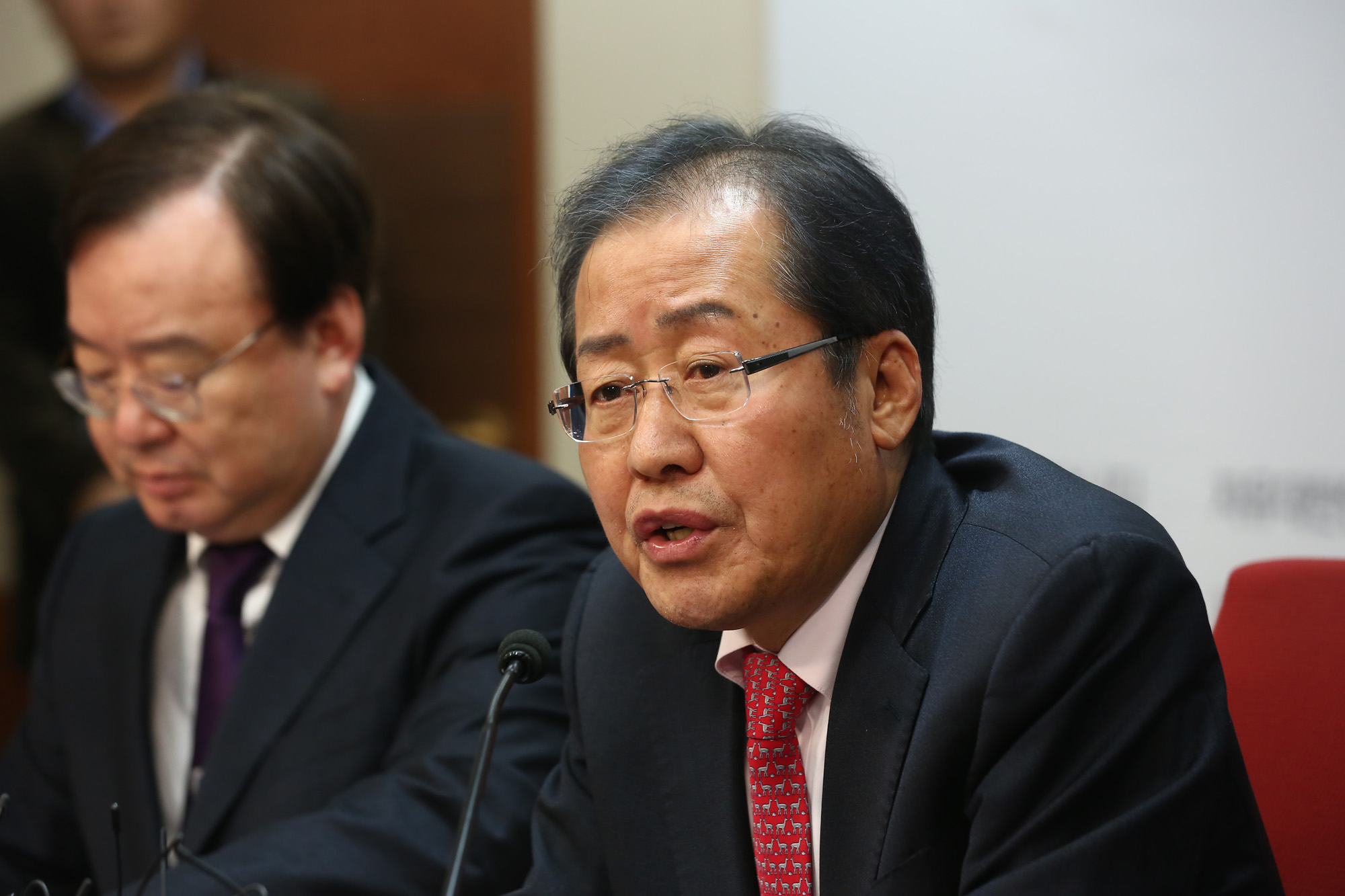 정치;자유한국당;홍준표;박근혜출당