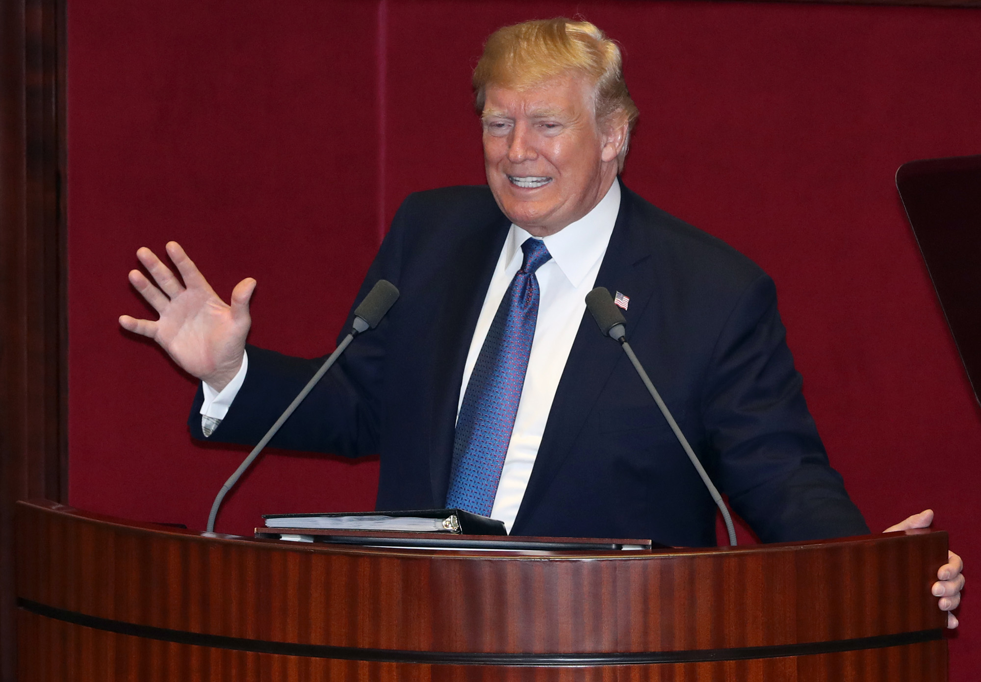 정치;국회;국회연설;미국대통령;도널드트럼프;멜라니아;트럼프연설