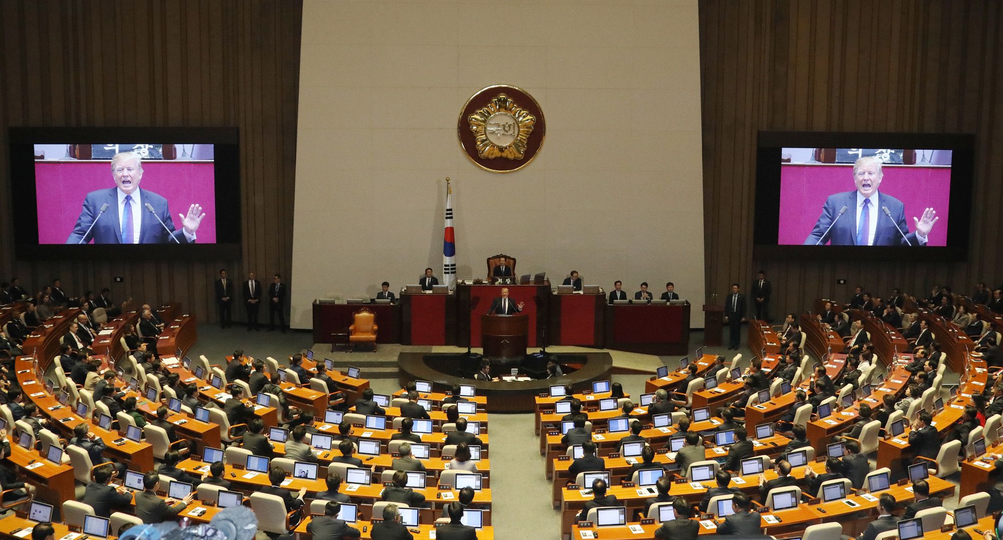 정치;국회;국회연설;미국대통령;도널드트럼프;멜라니아;트럼프연설