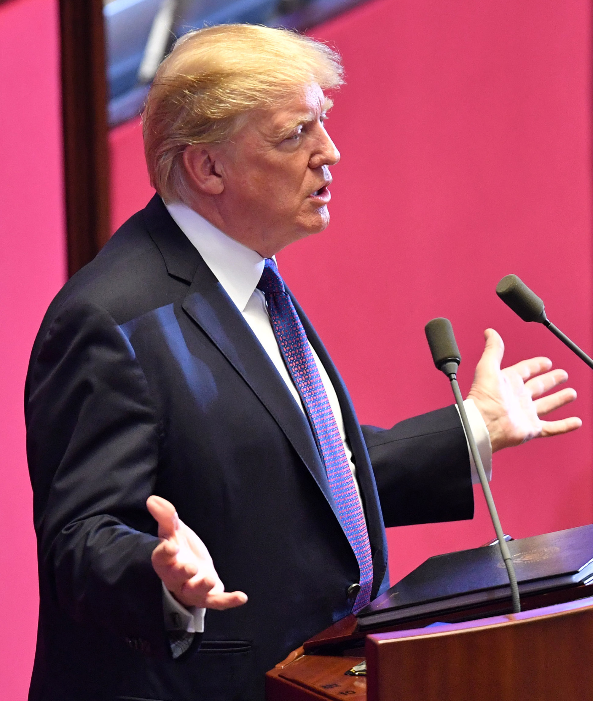 정치;국회;국회연설;미국대통령;도널드트럼프;멜라니아;트럼프연설