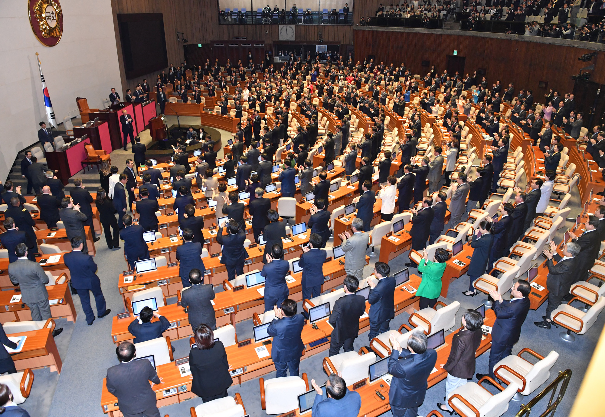 정치;국회;국회연설;미국대통령;도널드트럼프;멜라니아;트럼프연설