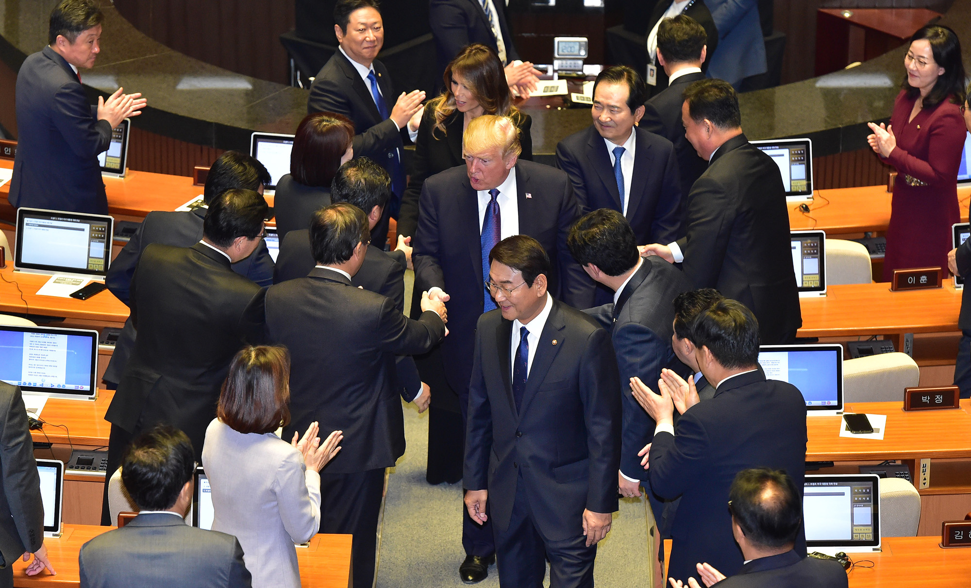 정치;국회;국회연설;미국대통령;도널드트럼프;멜라니아;트럼프연설