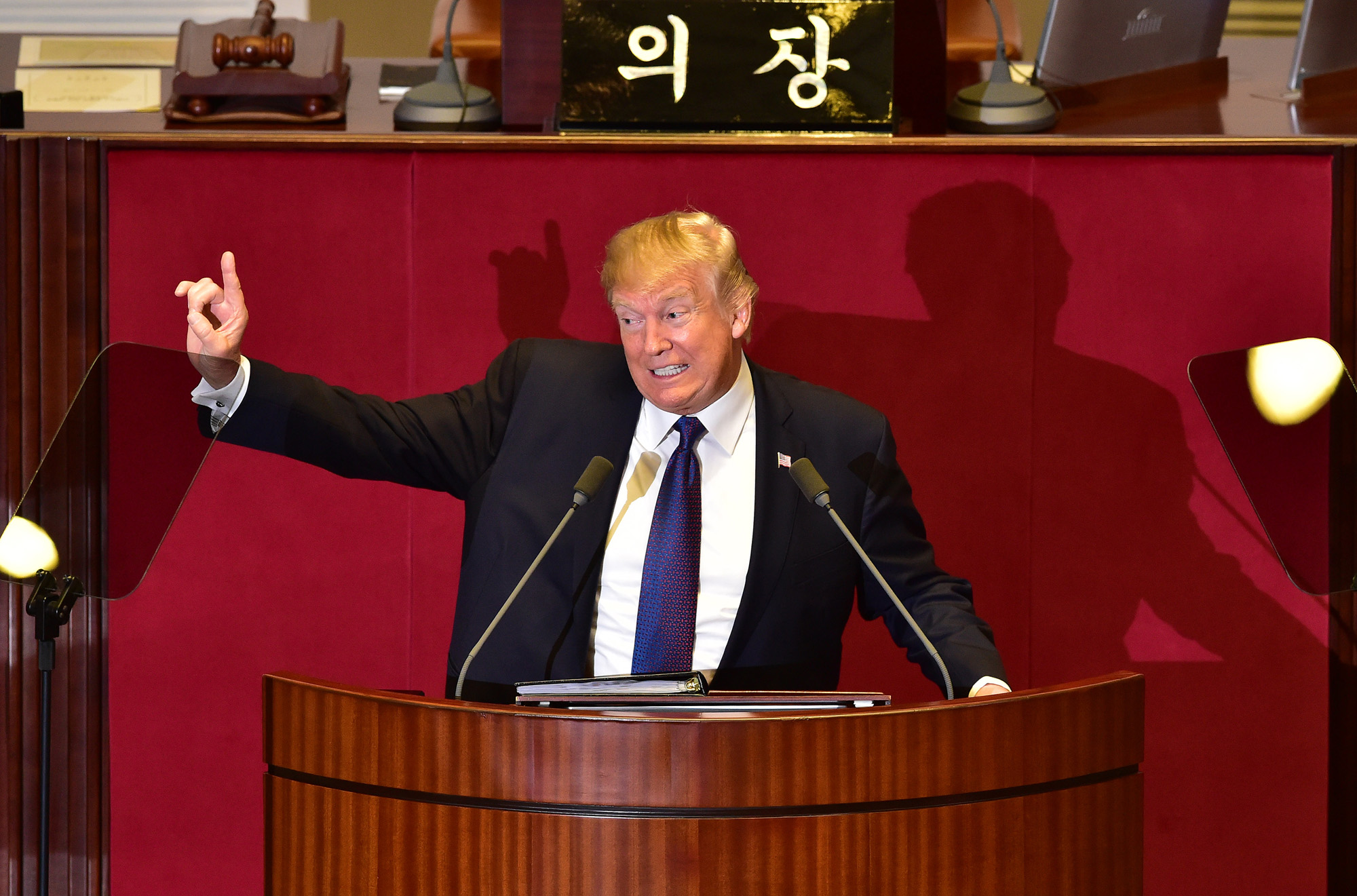 정치;국회;국회연설;미국대통령;도널드트럼프;멜라니아;트럼프연설