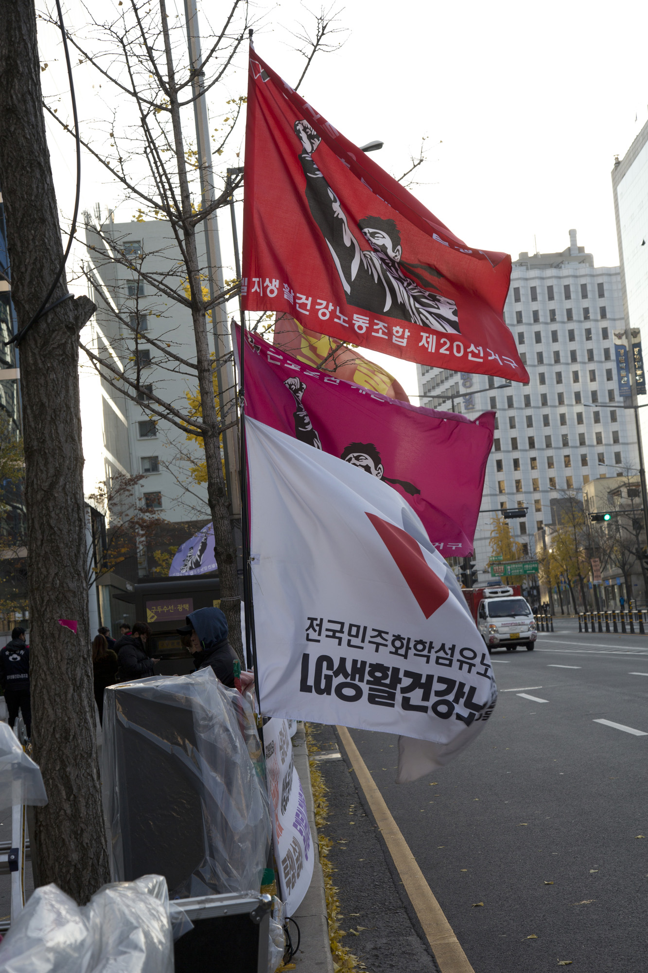 사회;기업;LG;LG생활건강;노조;파업;농성;천막;텐트